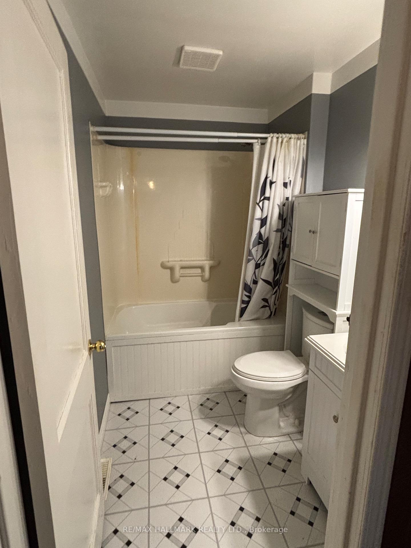 Photo 8 of 261 James Street, Oshawa, Central — HOMEH