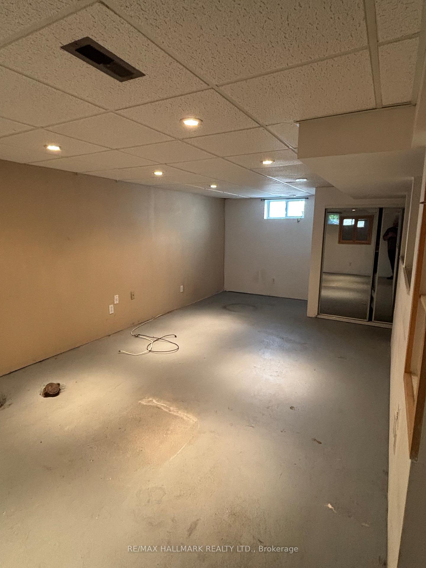 Photo 10 of 261 James Street, Oshawa, Central — HOMEH