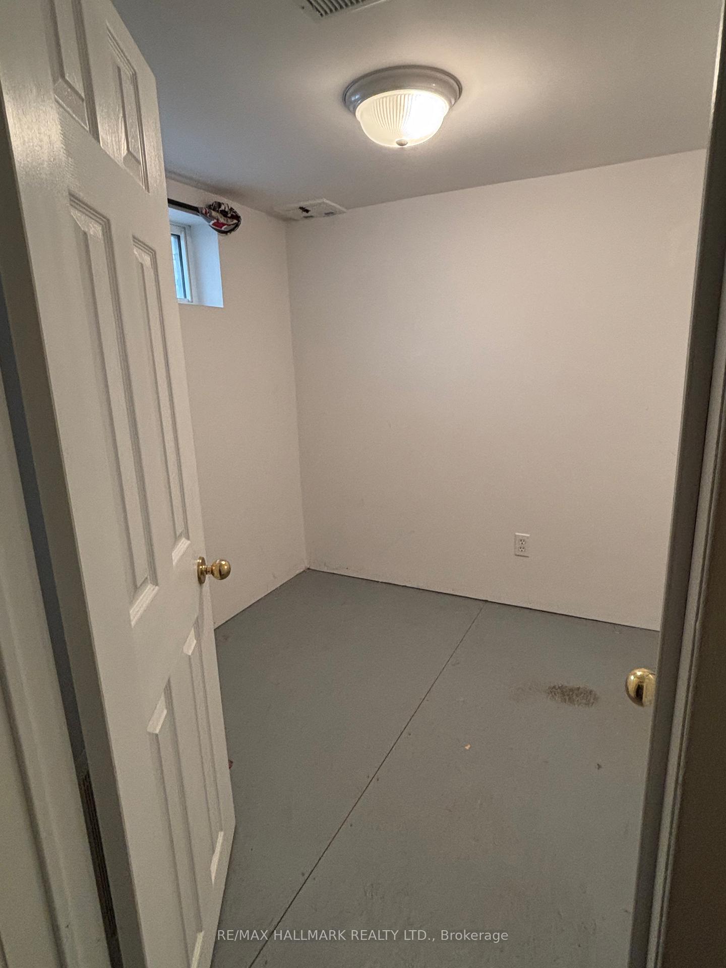 Photo 12 of 261 James Street, Oshawa, Central — HOMEH