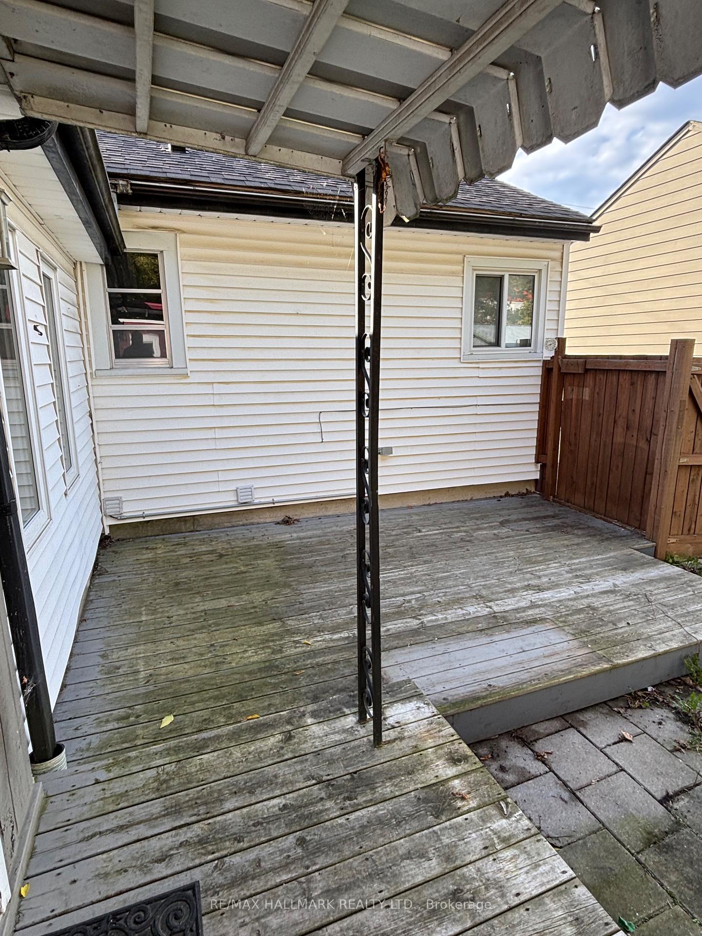 Photo 13 of 261 James Street, Oshawa, Central — HOMEH