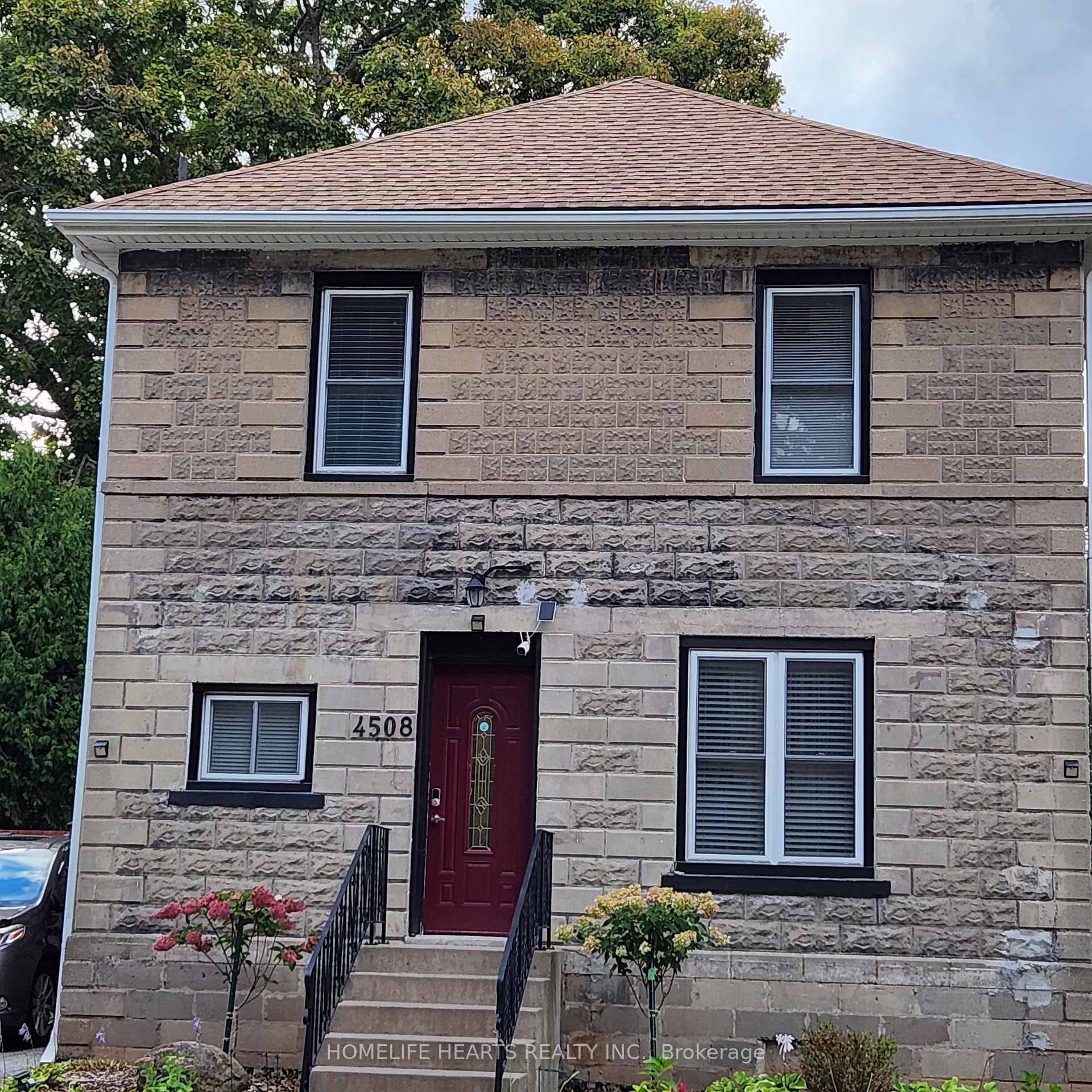 Front of Unit Main & 2nd Flrs., 4508 Ryerson Crescent