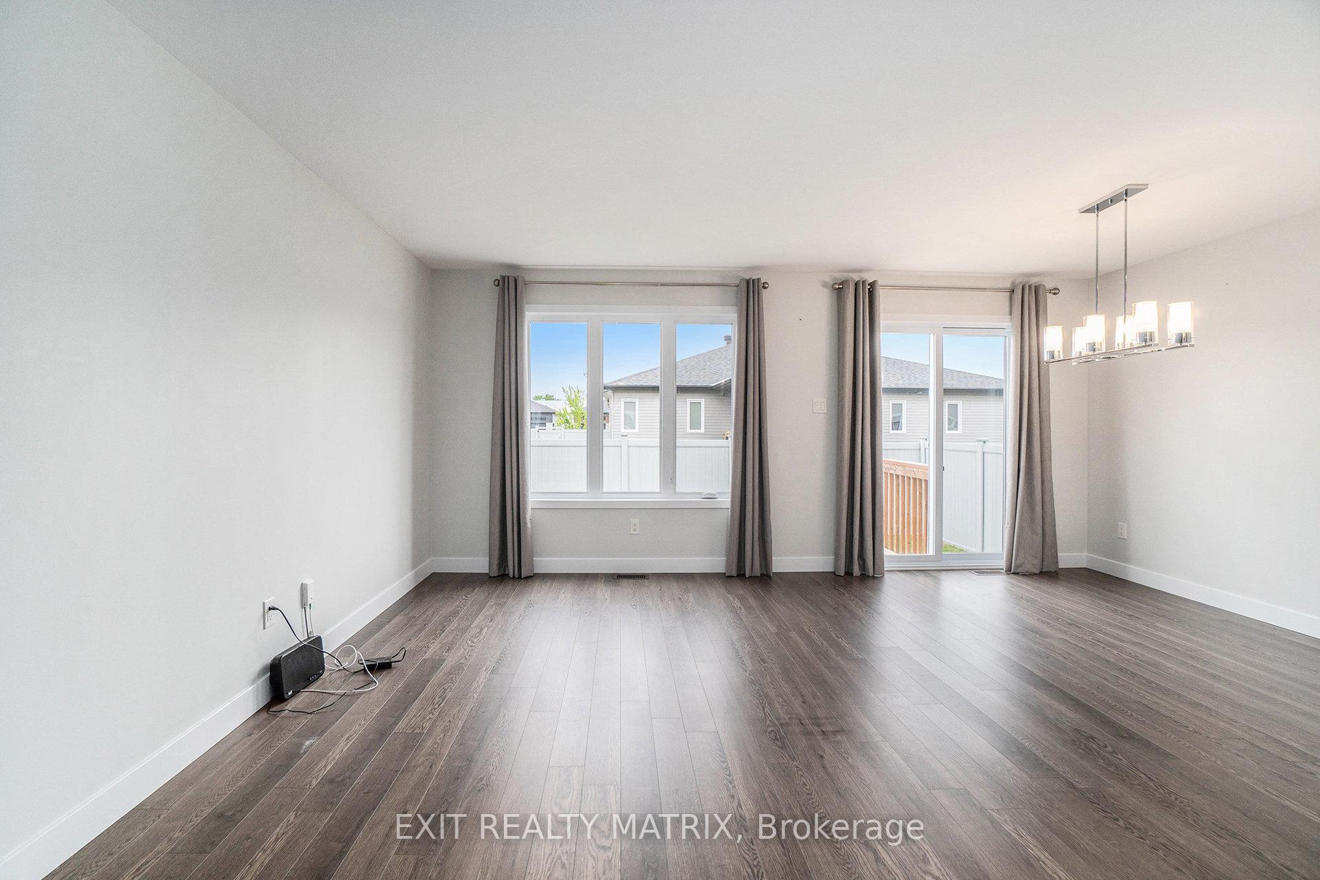 Photo 4 of Unit D, 5 Flagstone Private Lane, North Stormont, North Stormont (Finch) Twp — HOMEH