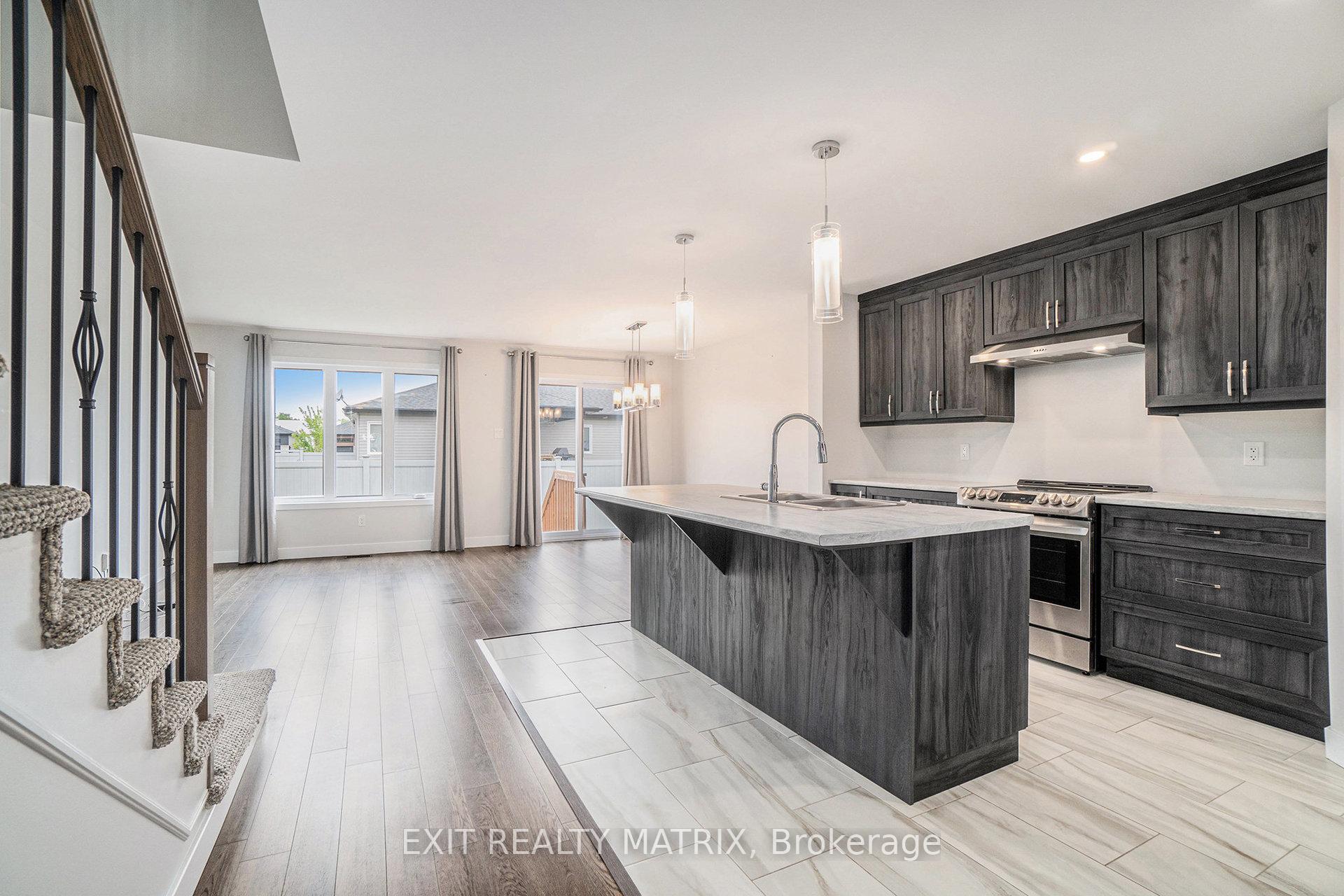 Photo 8 of Unit D, 5 Flagstone Private Lane, North Stormont, North Stormont (Finch) Twp — HOMEH