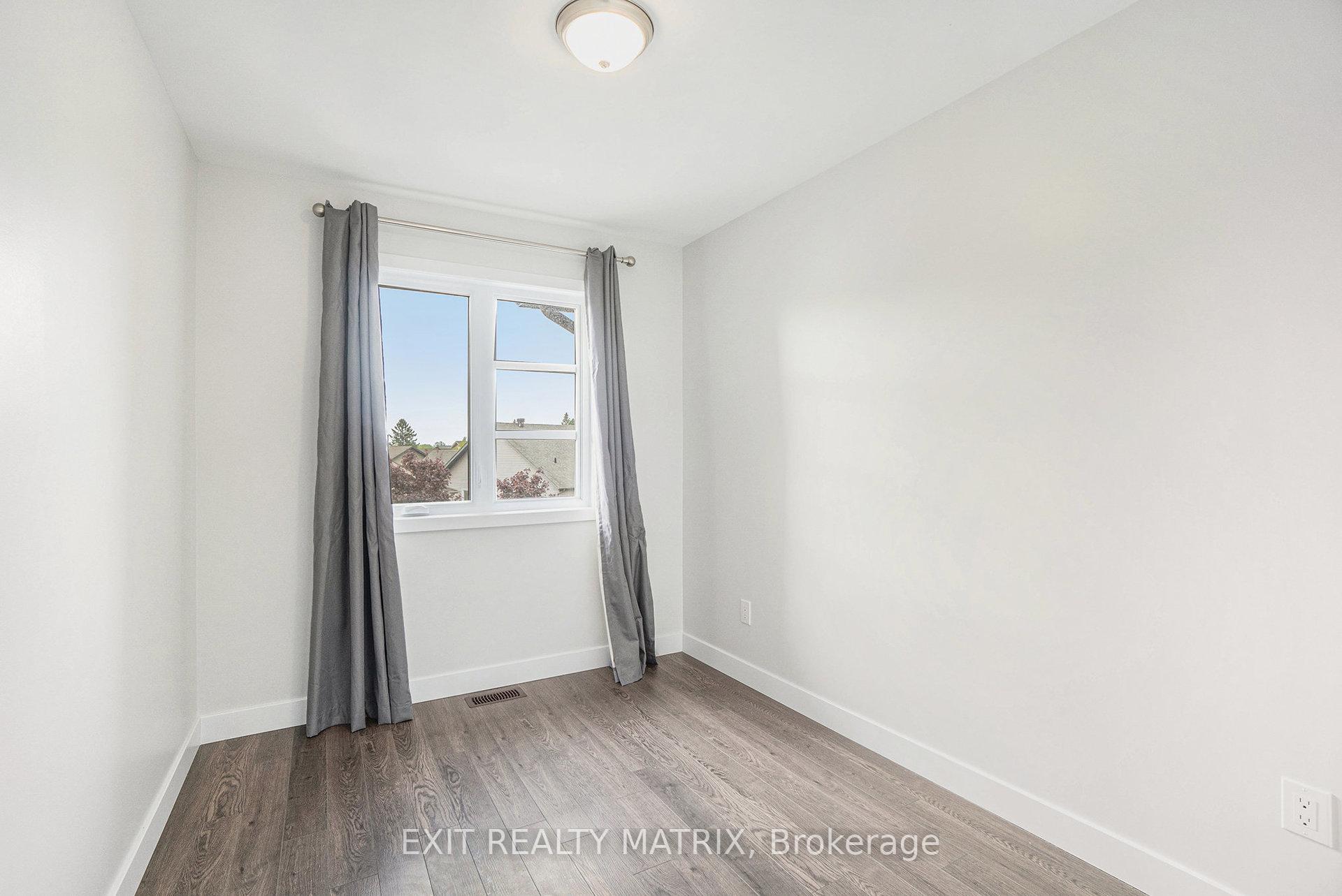 Photo 17 of Unit D, 5 Flagstone Private Lane, North Stormont, North Stormont (Finch) Twp — HOMEH