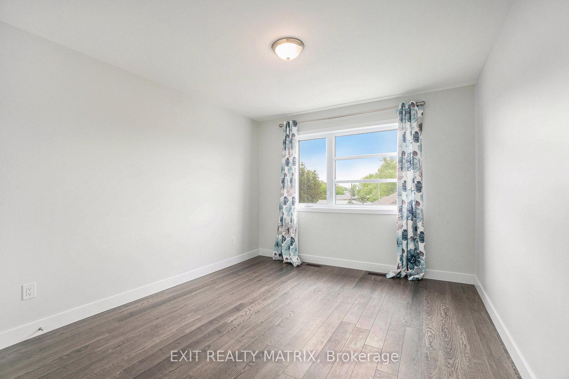 Photo 18 of Unit D, 5 Flagstone Private Lane, North Stormont, North Stormont (Finch) Twp — HOMEH
