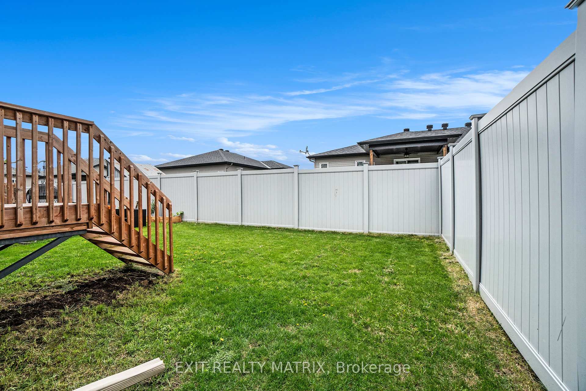 Photo 23 of Unit D, 5 Flagstone Private Lane, North Stormont, North Stormont (Finch) Twp — HOMEH