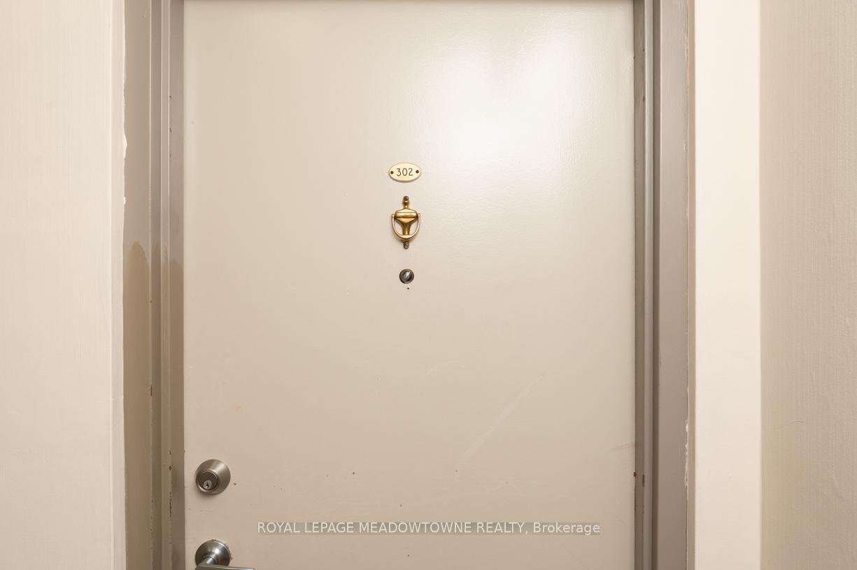 Photo 7 of Unit 707, 1017 Seneca Avenue, Mississauga, Port Credit — HOMEH