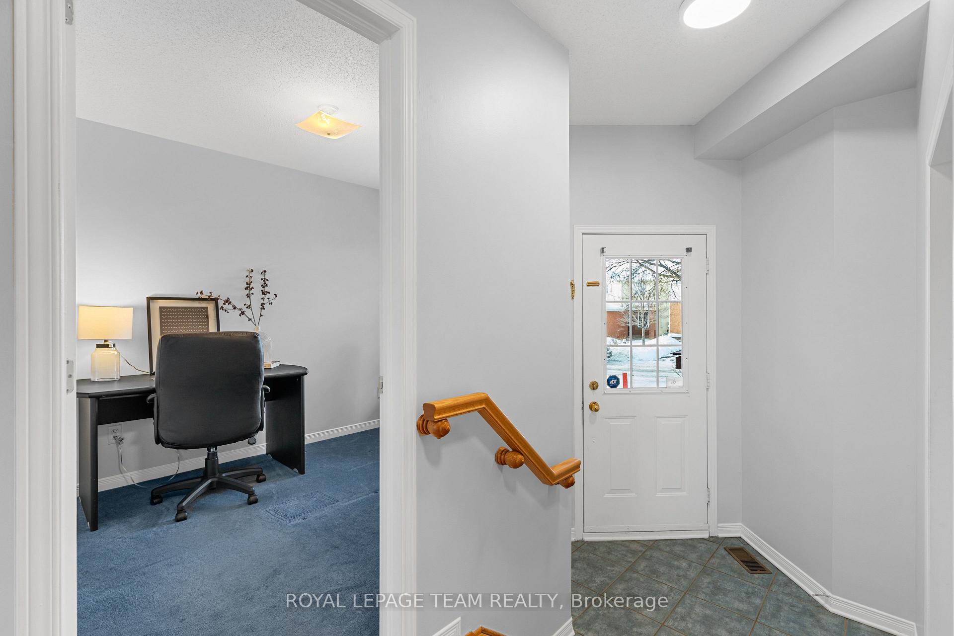 Photo 3 of 8 Borealis Crescent, Ottawa, Carson Meadows — HOMEH