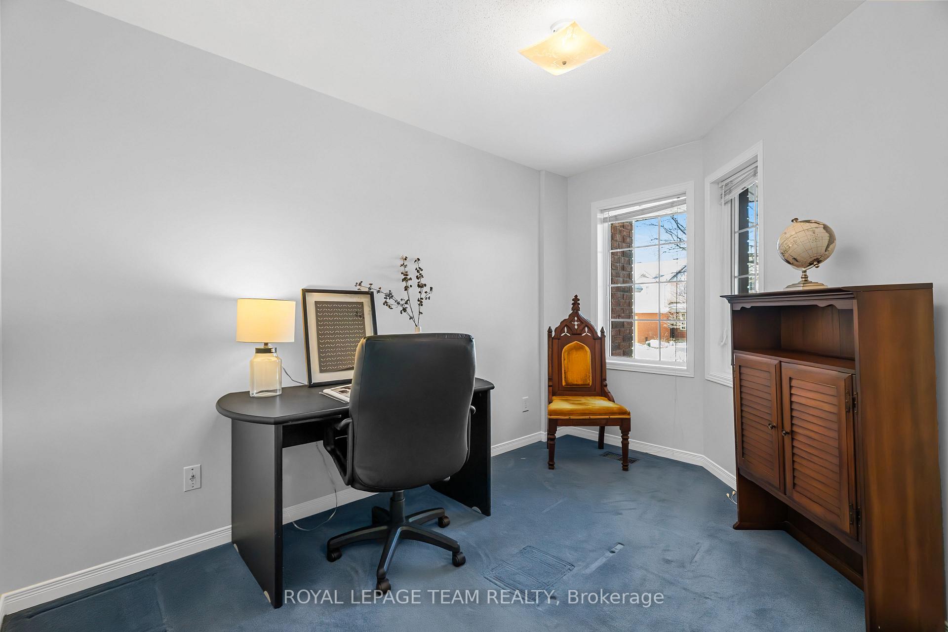 Photo 4 of 8 Borealis Crescent, Ottawa, Carson Meadows — HOMEH