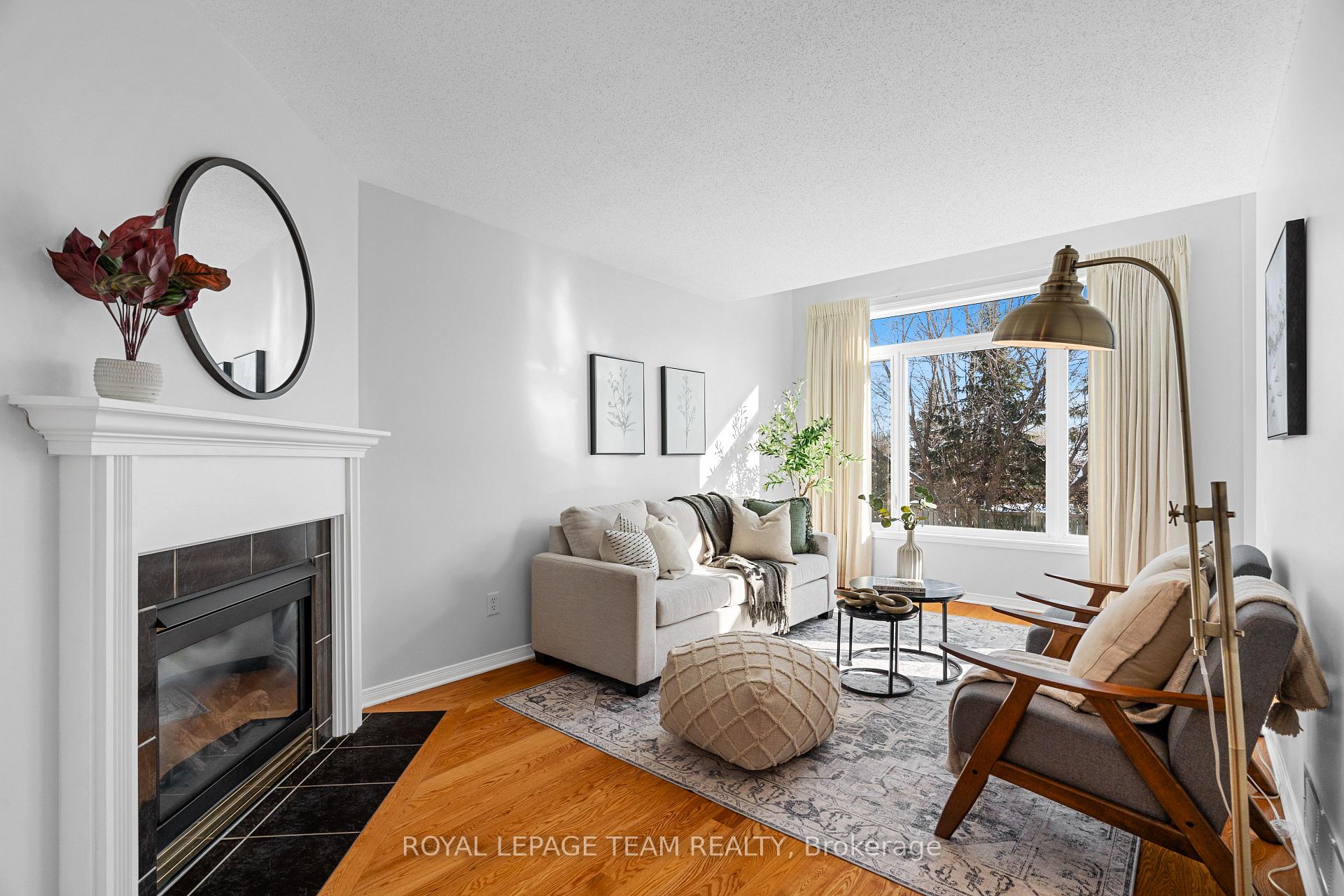 Photo 9 of 8 Borealis Crescent, Ottawa, Carson Meadows — HOMEH
