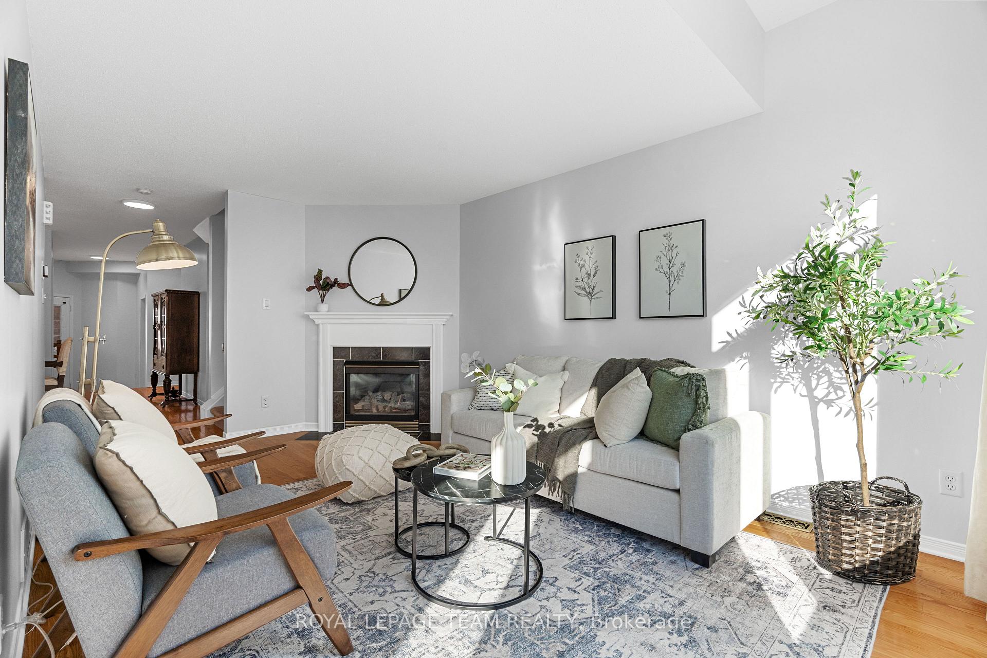 Photo 12 of 8 Borealis Crescent, Ottawa, Carson Meadows — HOMEH