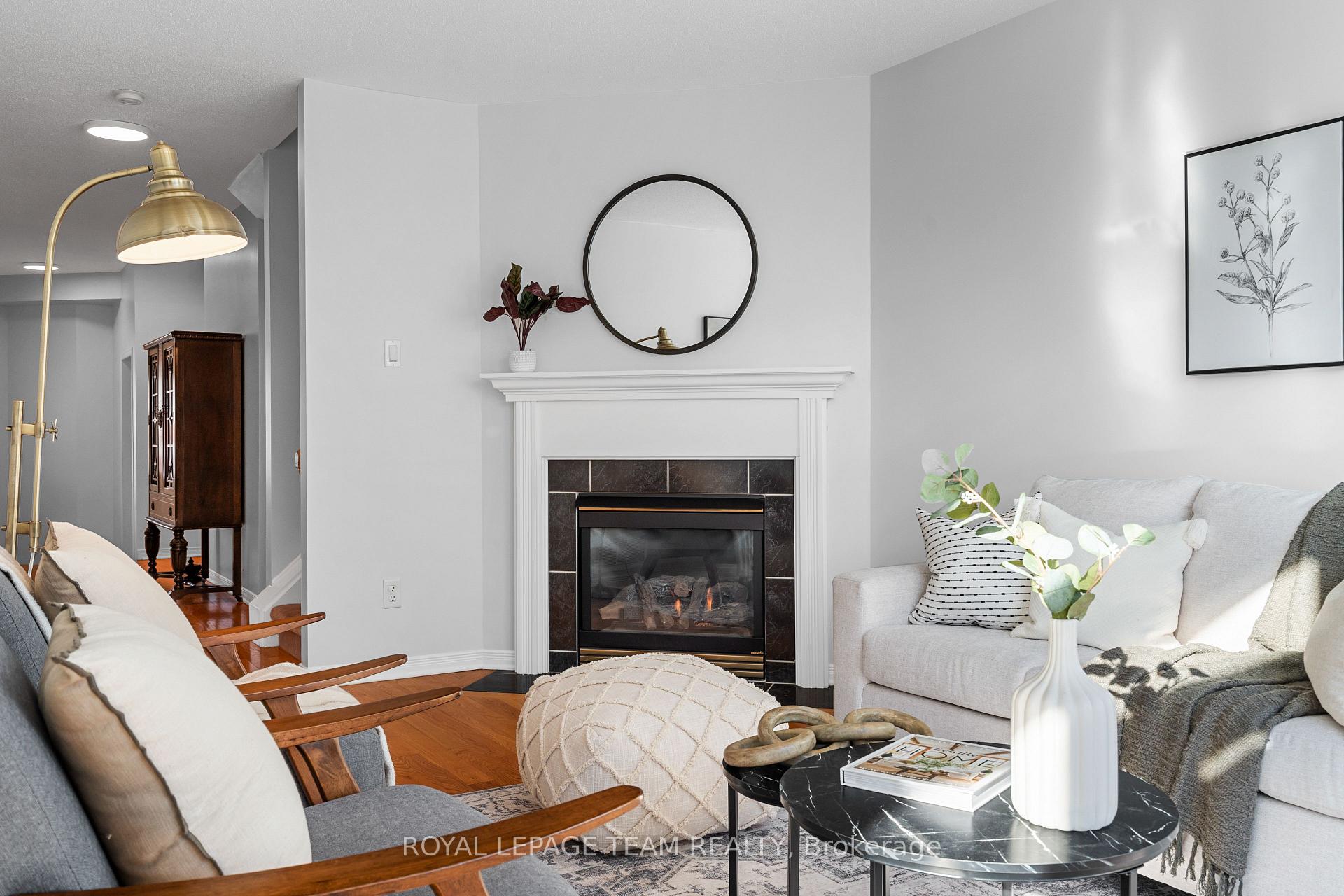 Photo 13 of 8 Borealis Crescent, Ottawa, Carson Meadows — HOMEH