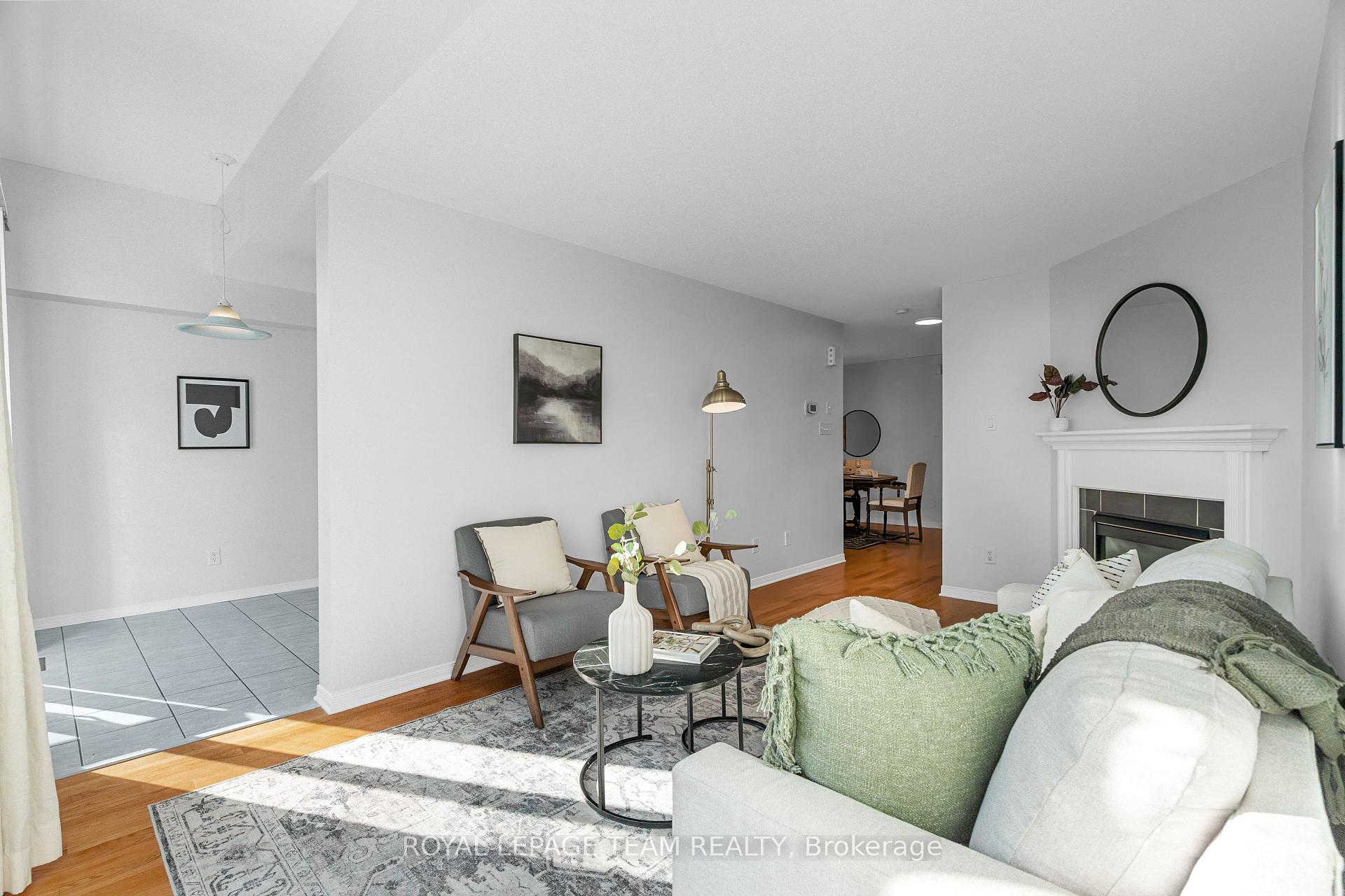 Photo 14 of 8 Borealis Crescent, Ottawa, Carson Meadows — HOMEH