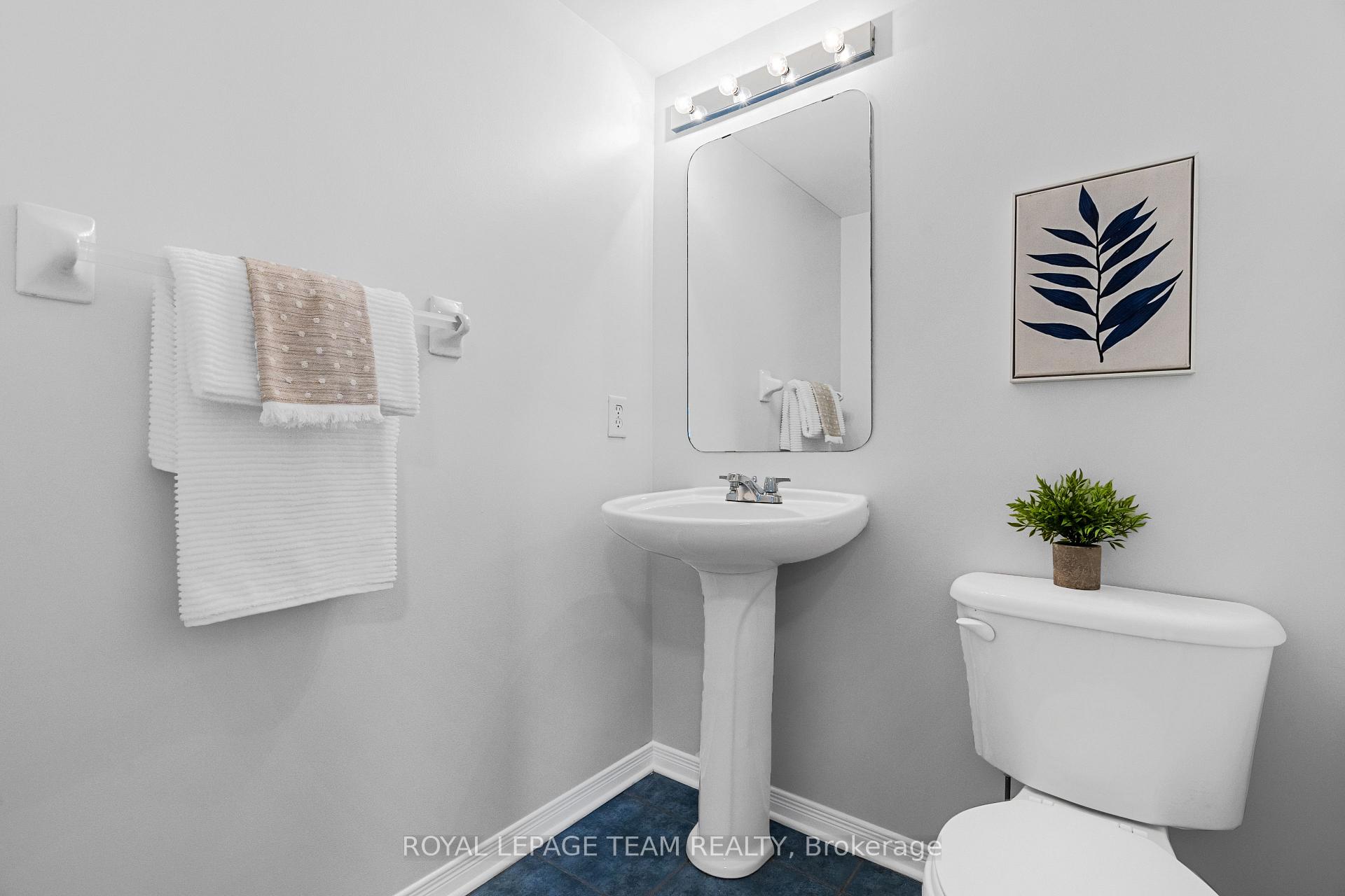 Photo 23 of 8 Borealis Crescent, Ottawa, Carson Meadows — HOMEH