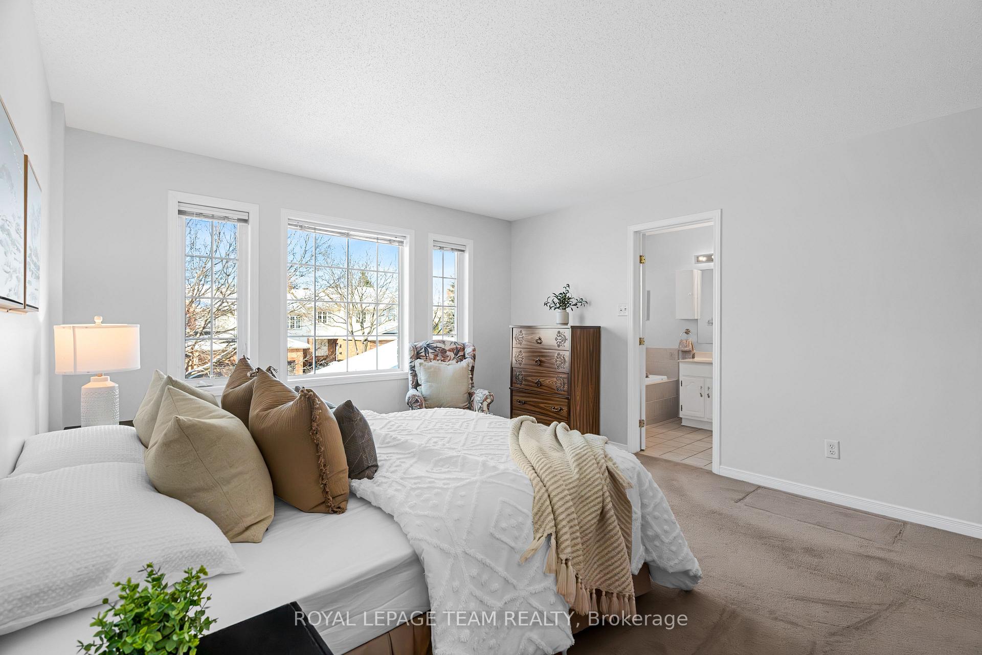 Photo 28 of 8 Borealis Crescent, Ottawa, Carson Meadows — HOMEH