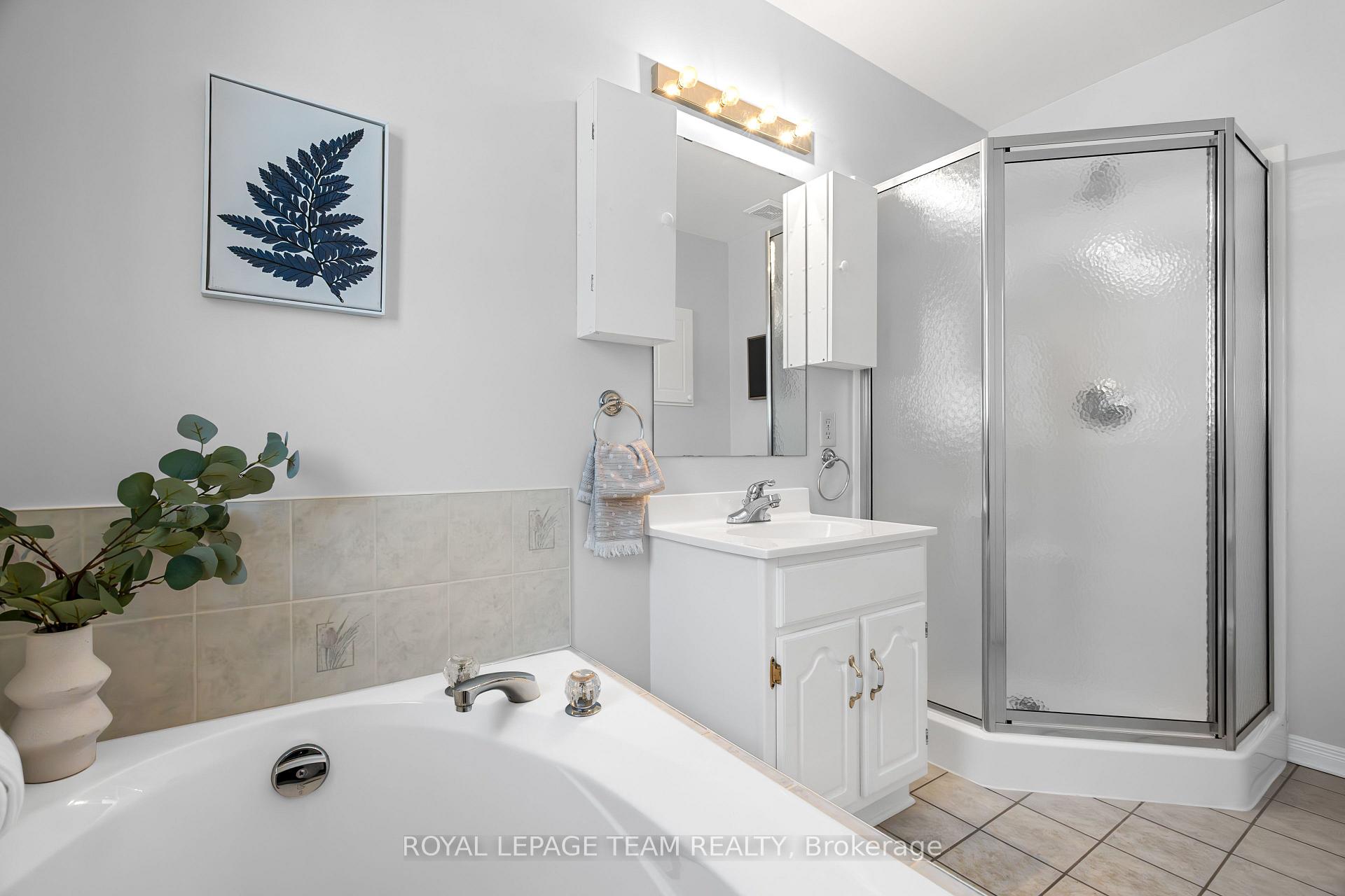 Photo 30 of 8 Borealis Crescent, Ottawa, Carson Meadows — HOMEH