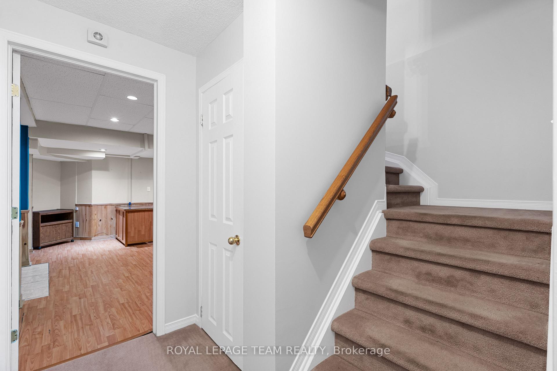 Photo 38 of 8 Borealis Crescent, Ottawa, Carson Meadows — HOMEH