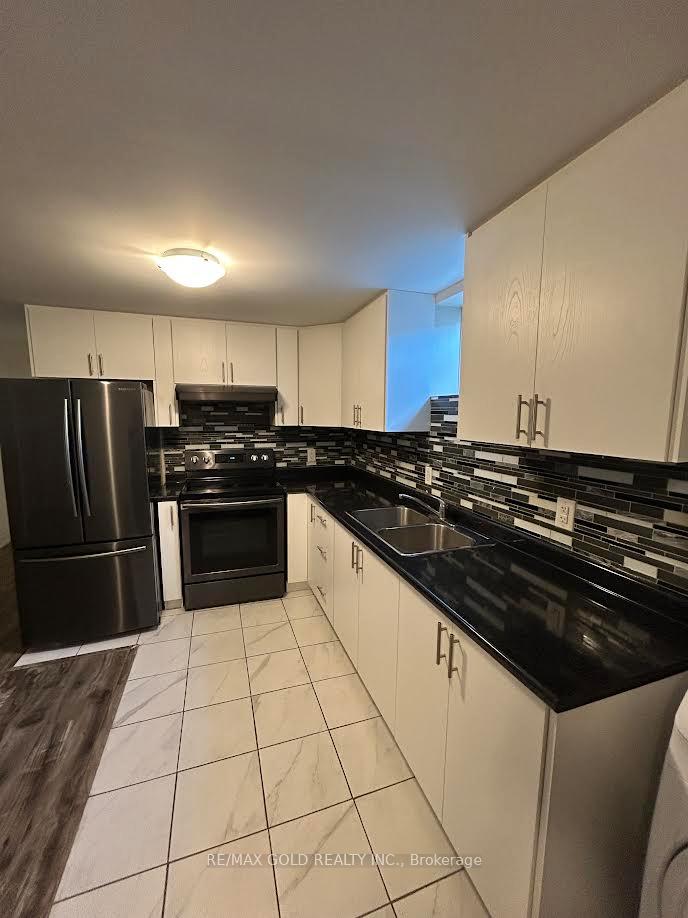 Photo 2 of 1247 Farmstead Drive, Milton, Ford — HOMEH