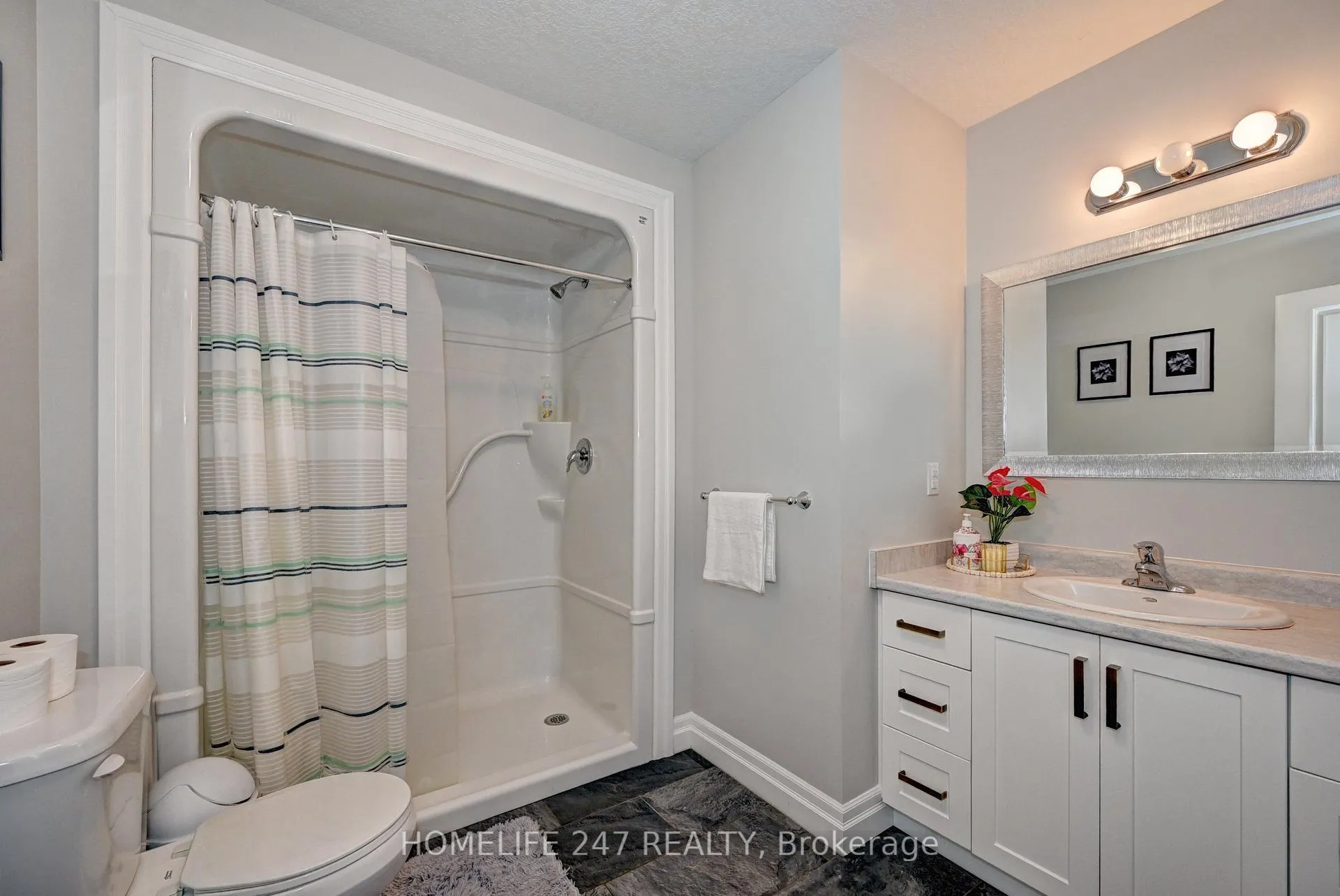 Photo 13 of 815 Binning Street W, North Perth, Wallace — HOMEH