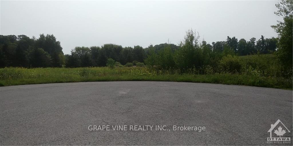 Photo 2 of 1570 Stackhouse Court, Ottawa, Cumberland Estates — HOMEH