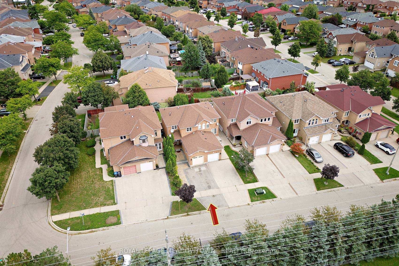 Photo 4 of 6521 Sapling Trail, Mississauga, Lisgar — HOMEH