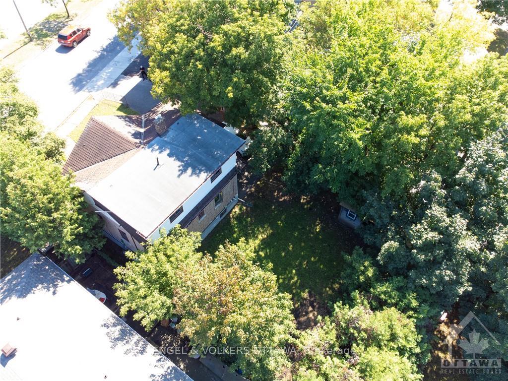 Photo 6 of 830 St Laurent Boulevard, Ottawa, Castle Heights — HOMEH