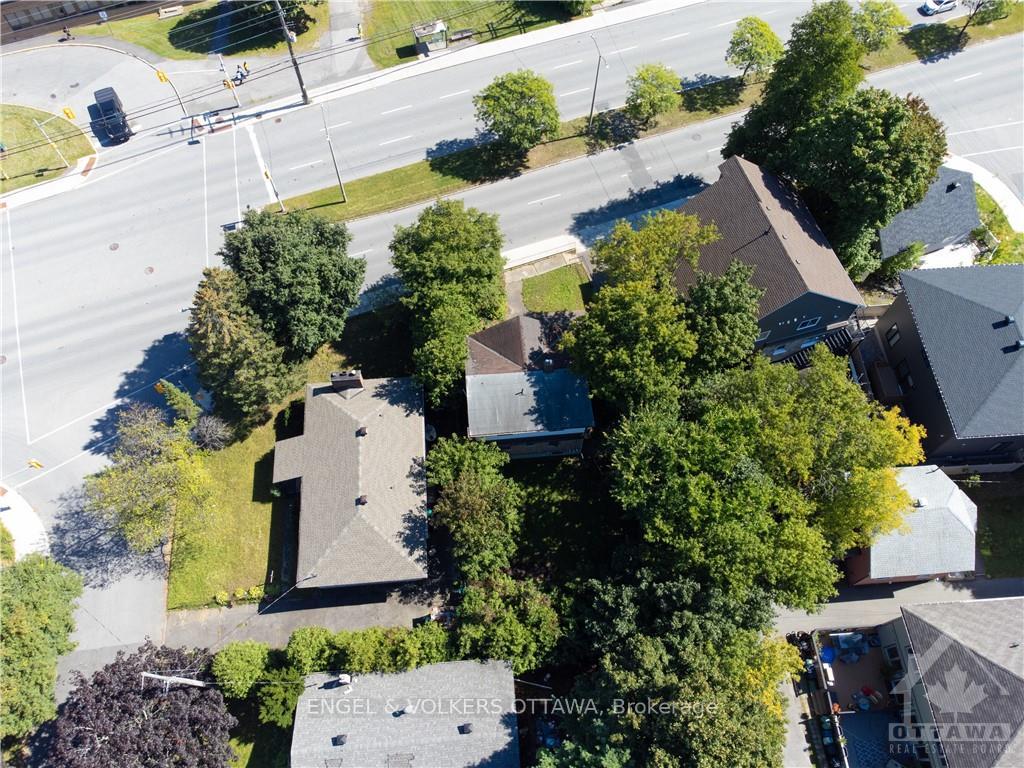 Photo 8 of 830 St Laurent Boulevard, Ottawa, Castle Heights — HOMEH