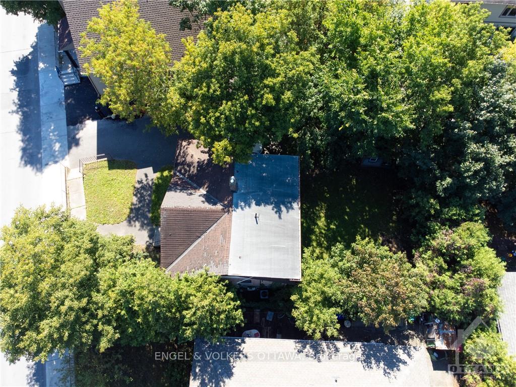 Photo 13 of 830 St Laurent Boulevard, Ottawa, Castle Heights — HOMEH