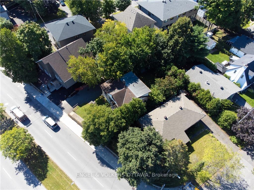 Photo 14 of 830 St Laurent Boulevard, Ottawa, Castle Heights — HOMEH