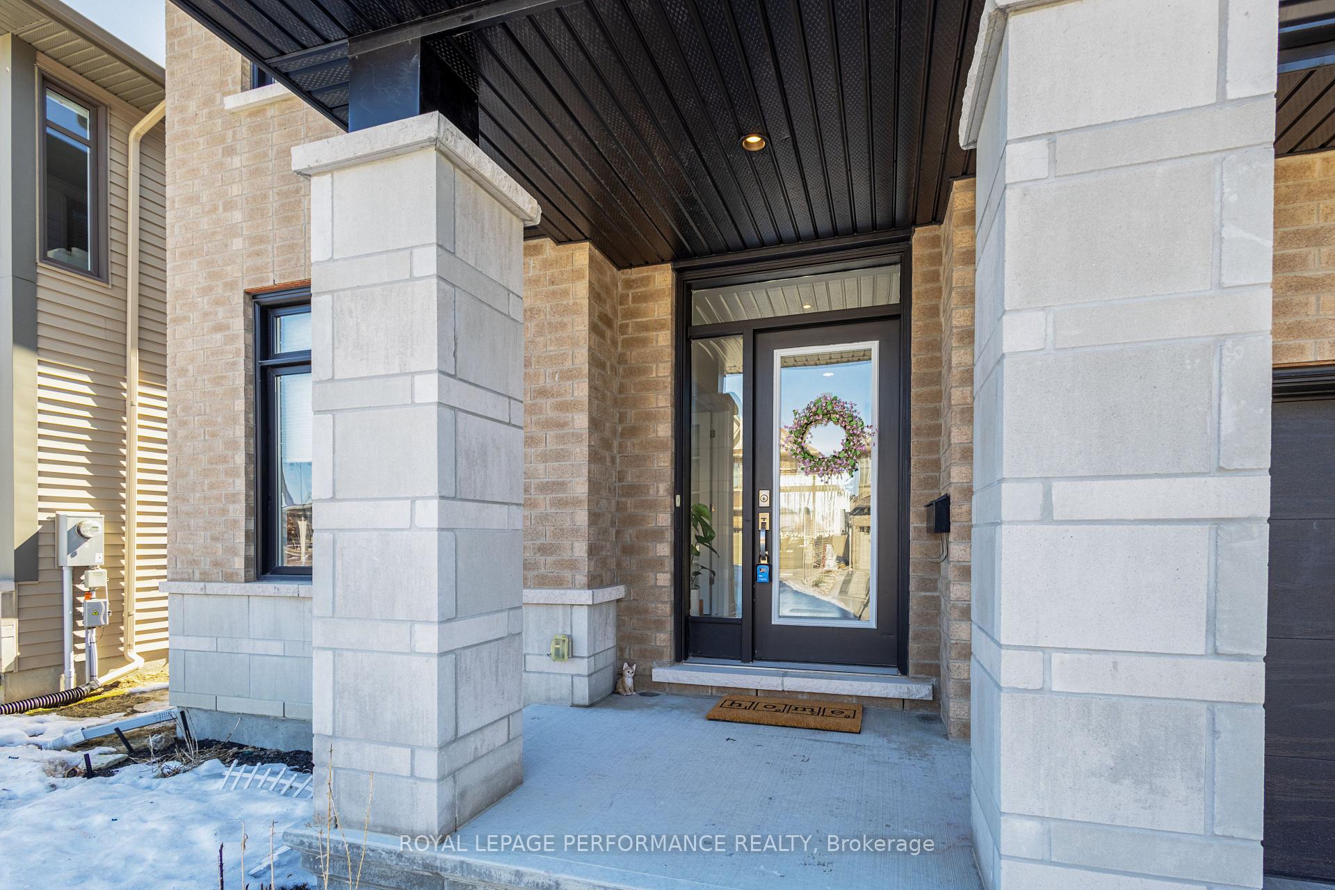 Photo 3 of 205 Shinleaf Crescent, Ottawa, Mer Bleue/Bradley Estates/Anderson Park — HOMEH