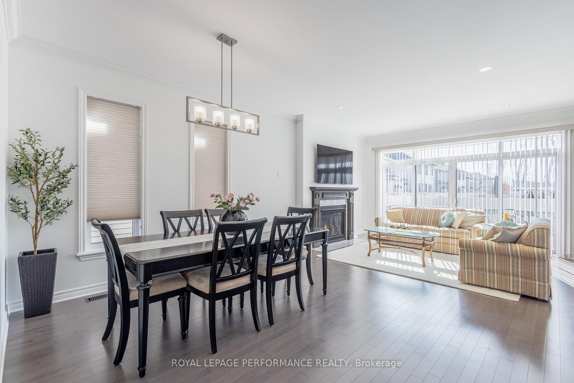 Photo 17 of 205 Shinleaf Crescent, Ottawa, Mer Bleue/Bradley Estates/Anderson Park — HOMEH