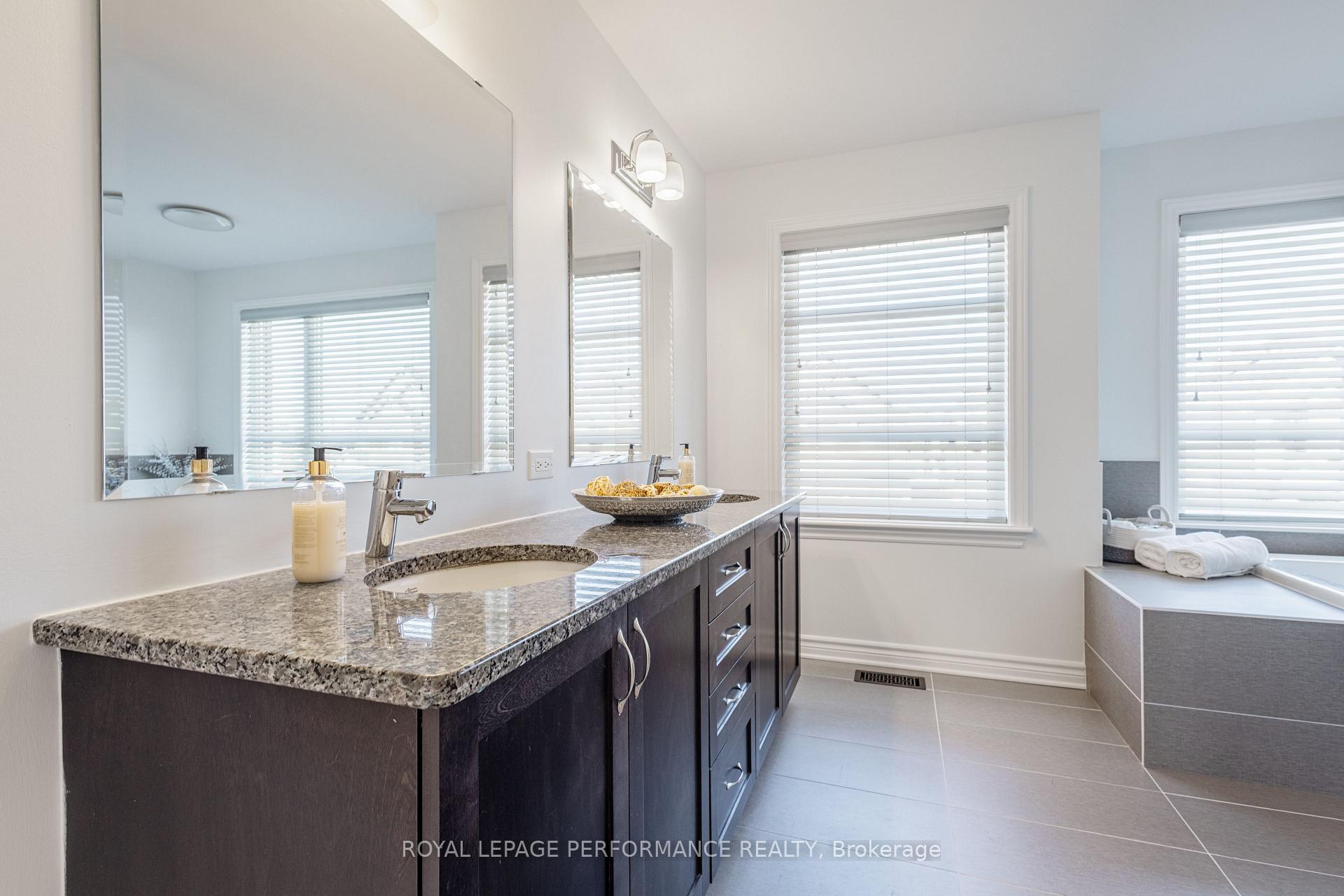 Photo 30 of 205 Shinleaf Crescent, Ottawa, Mer Bleue/Bradley Estates/Anderson Park — HOMEH