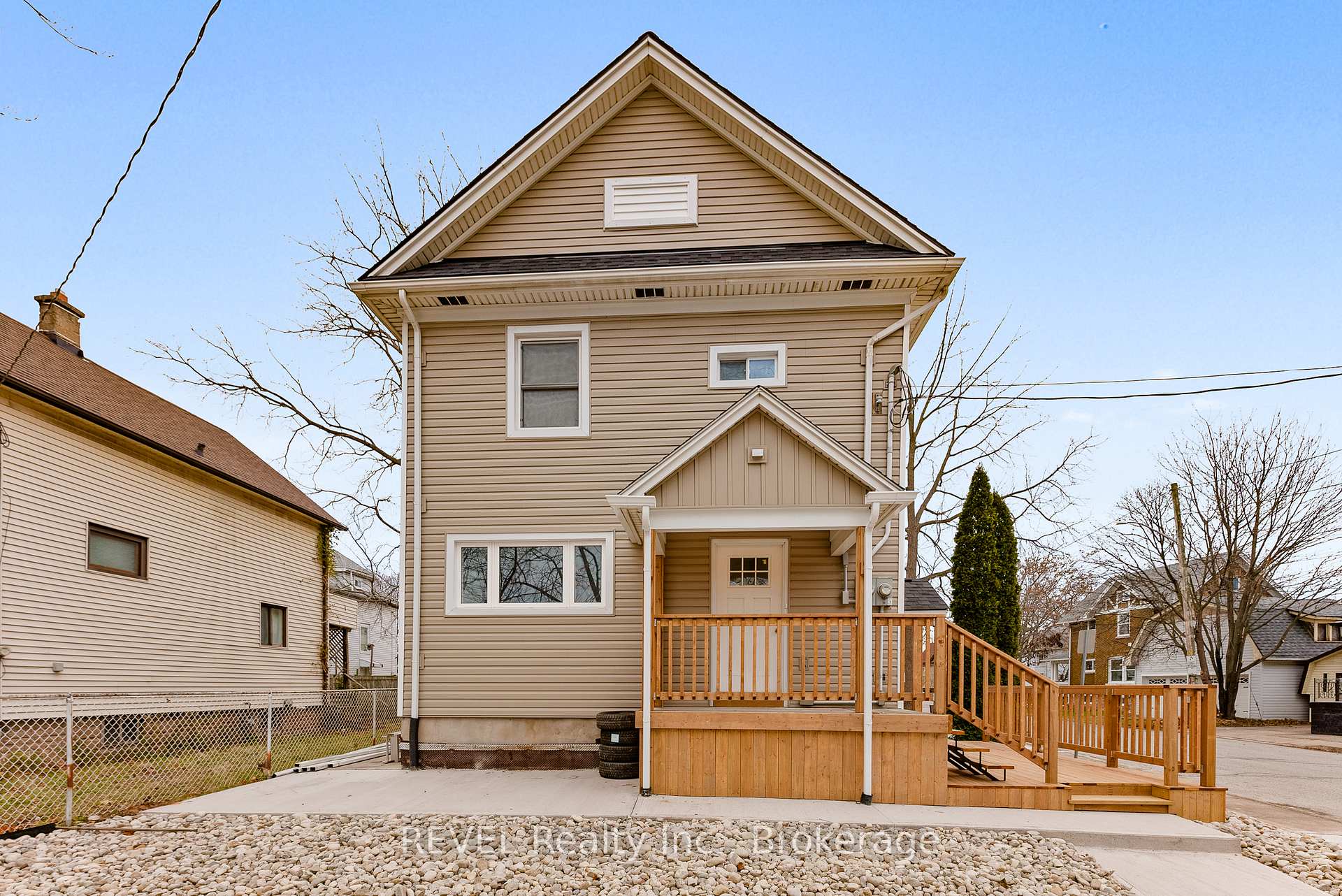 Photo 1 of Unit LOWER, 4747 Cookman Crescent, Niagara Falls, Downtown — HOMEH