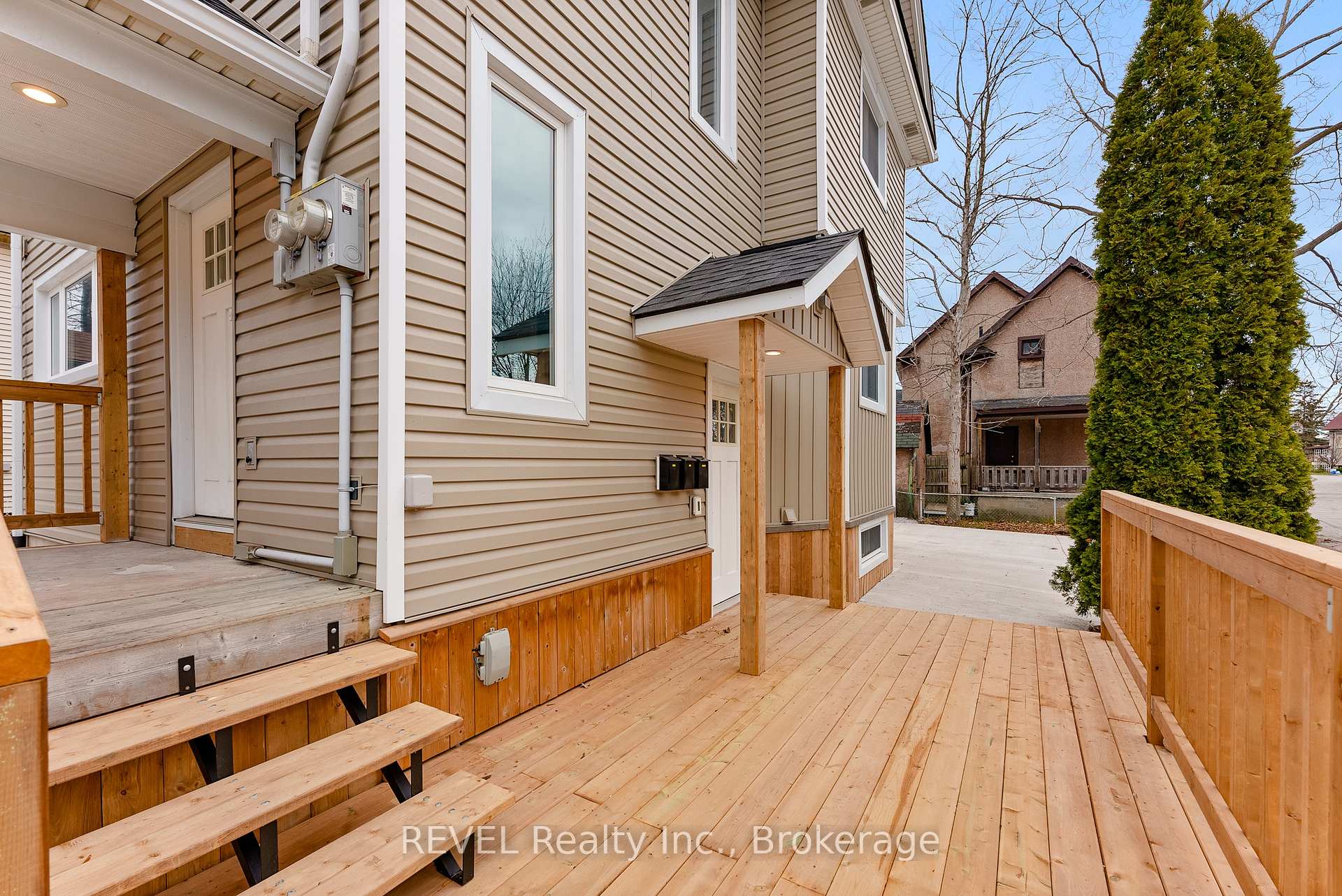 Photo 3 of Unit LOWER, 4747 Cookman Crescent, Niagara Falls, Downtown — HOMEH