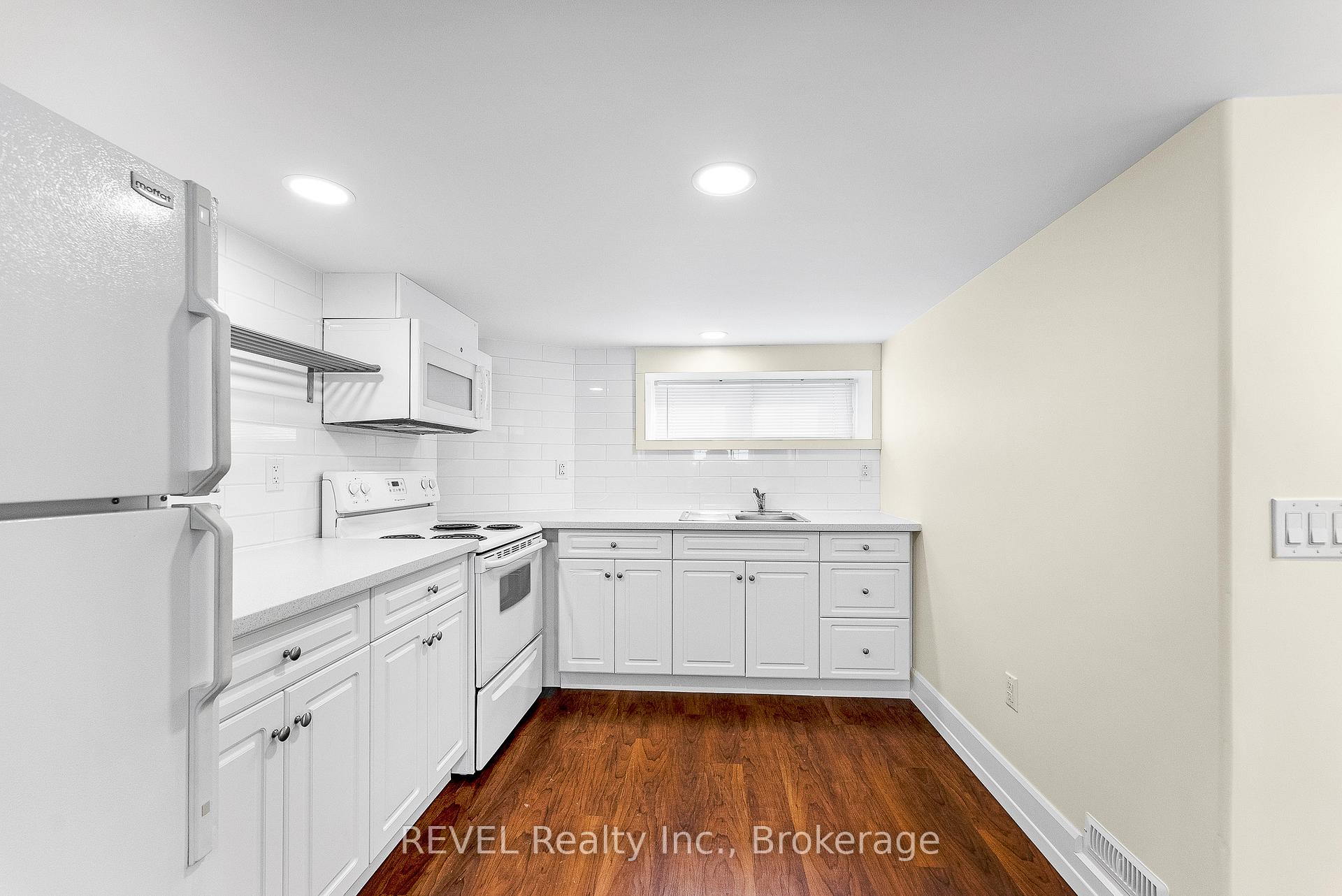 Photo 8 of Unit LOWER, 4747 Cookman Crescent, Niagara Falls, Downtown — HOMEH