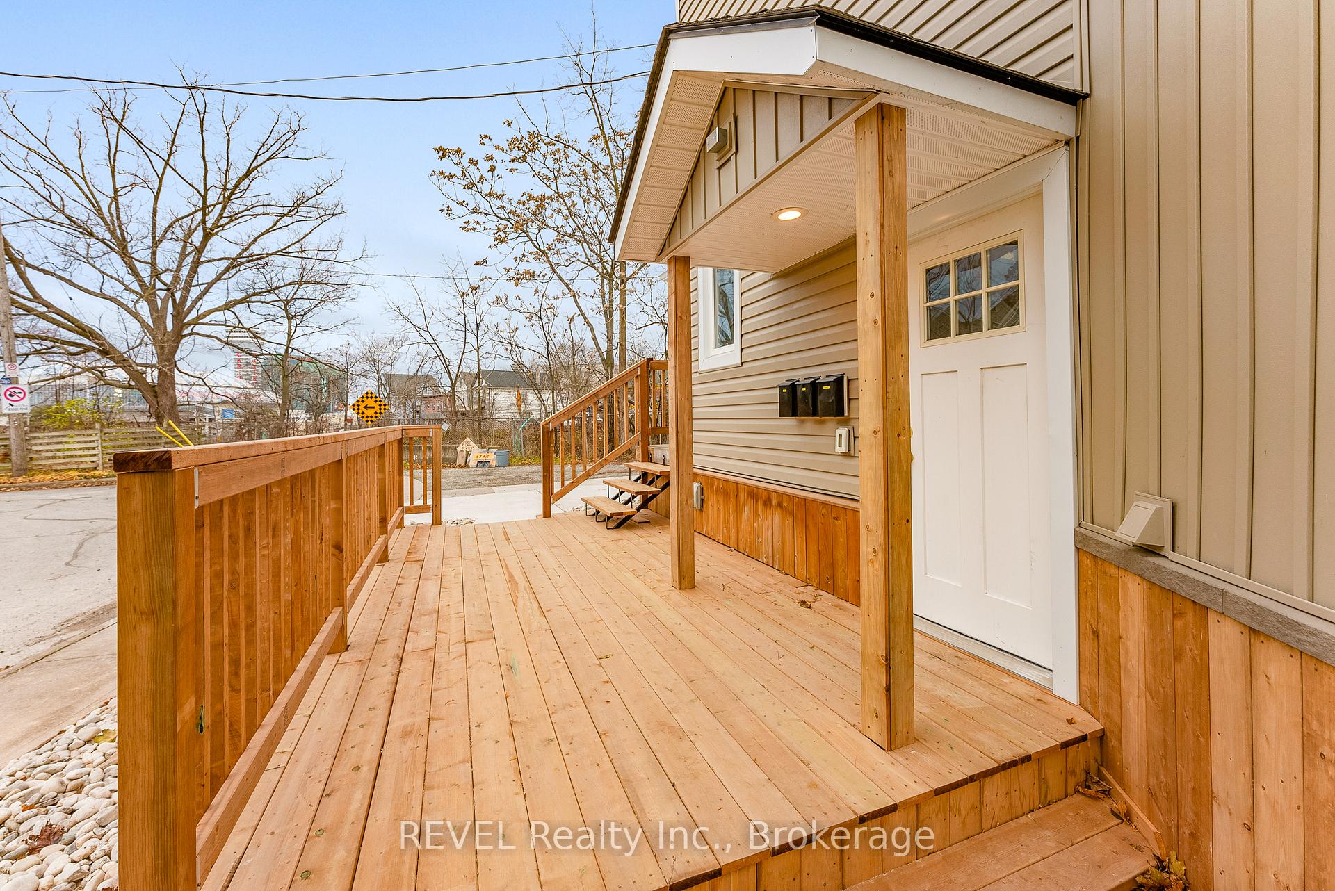 Photo 19 of Unit LOWER, 4747 Cookman Crescent, Niagara Falls, Downtown — HOMEH