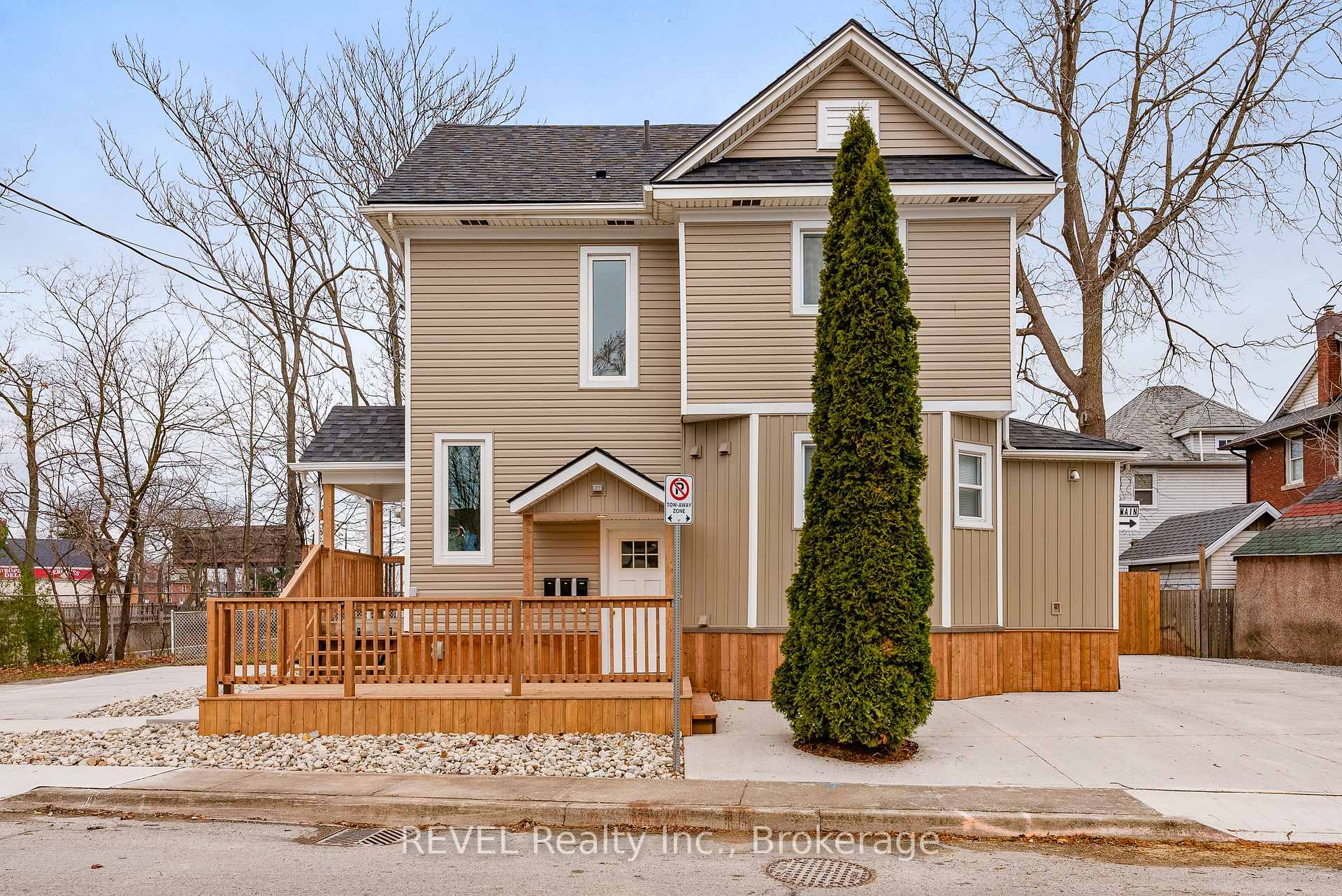Photo 22 of Unit LOWER, 4747 Cookman Crescent, Niagara Falls, Downtown — HOMEH