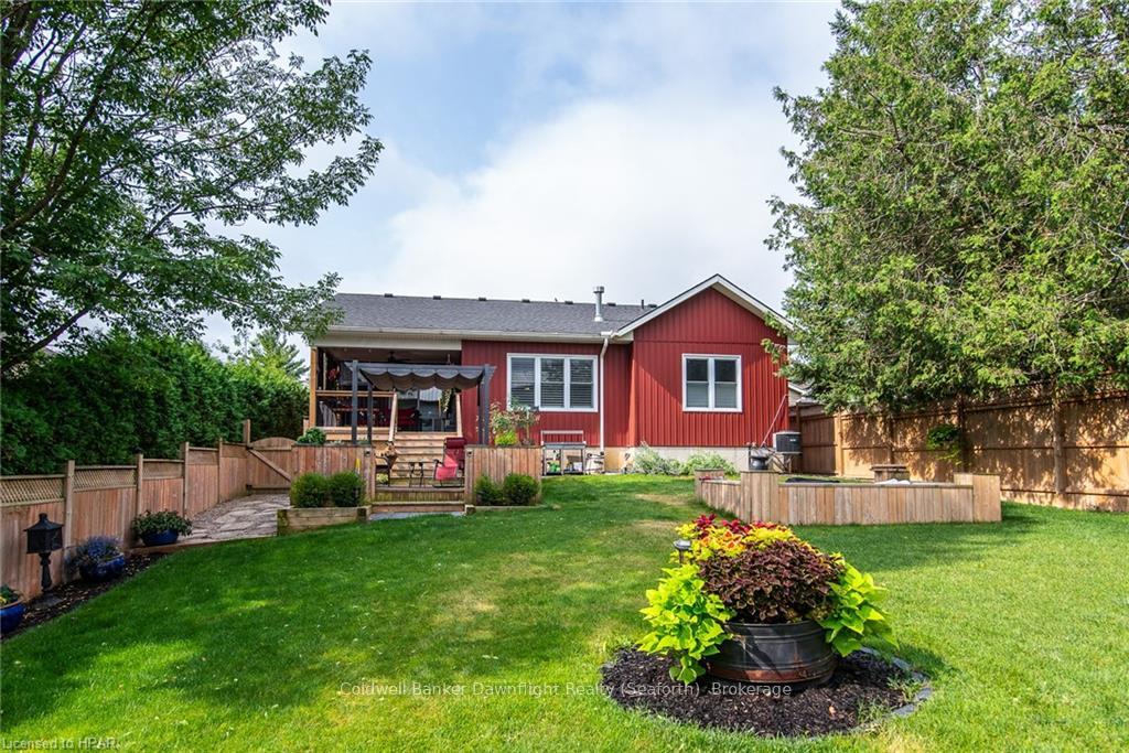 Photo 34 of 216 King Street East, North Huron, Blyth — HOMEH