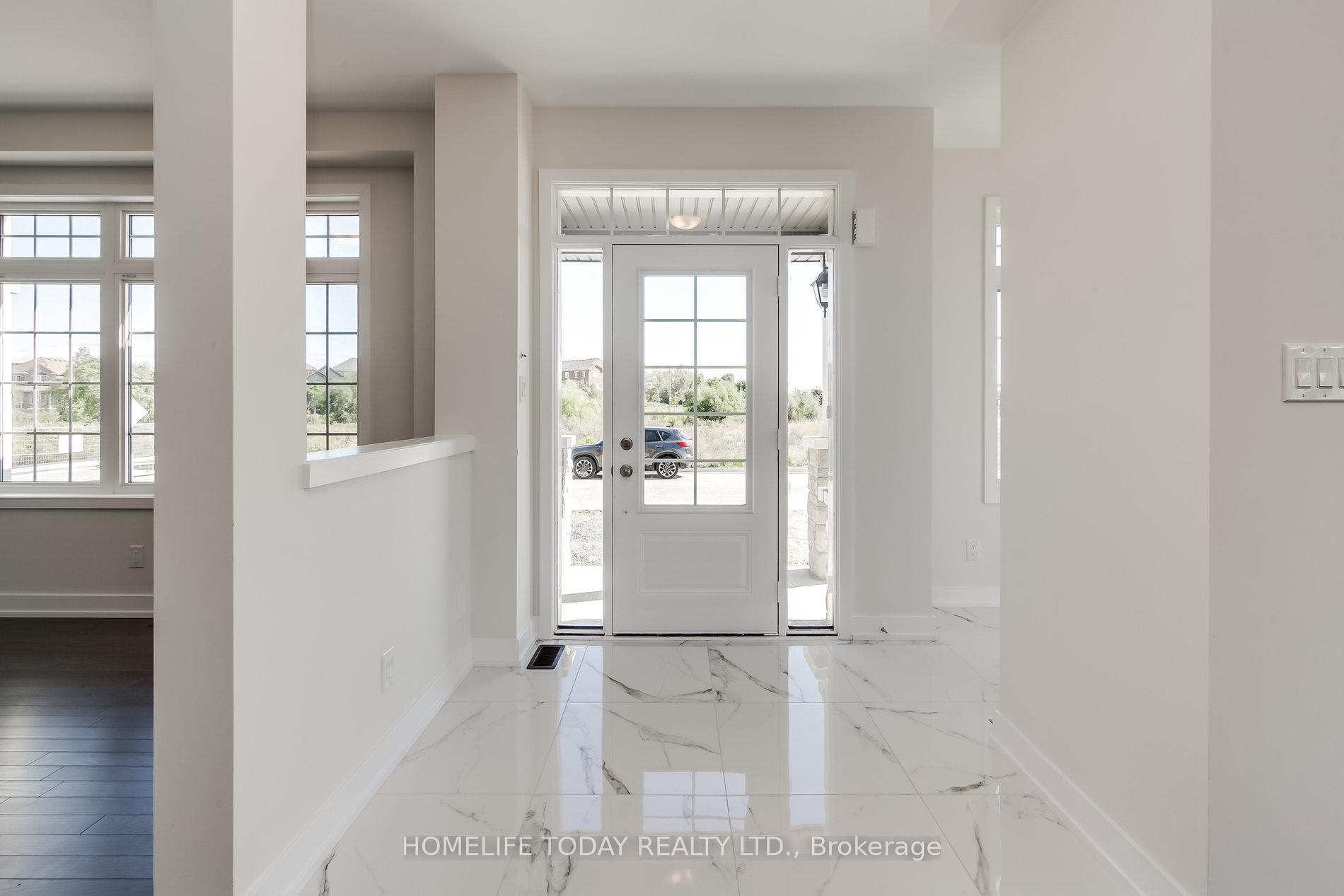 Photo 5 of 50 Rustle Woods Avenue, Markham, Cornell — HOMEH