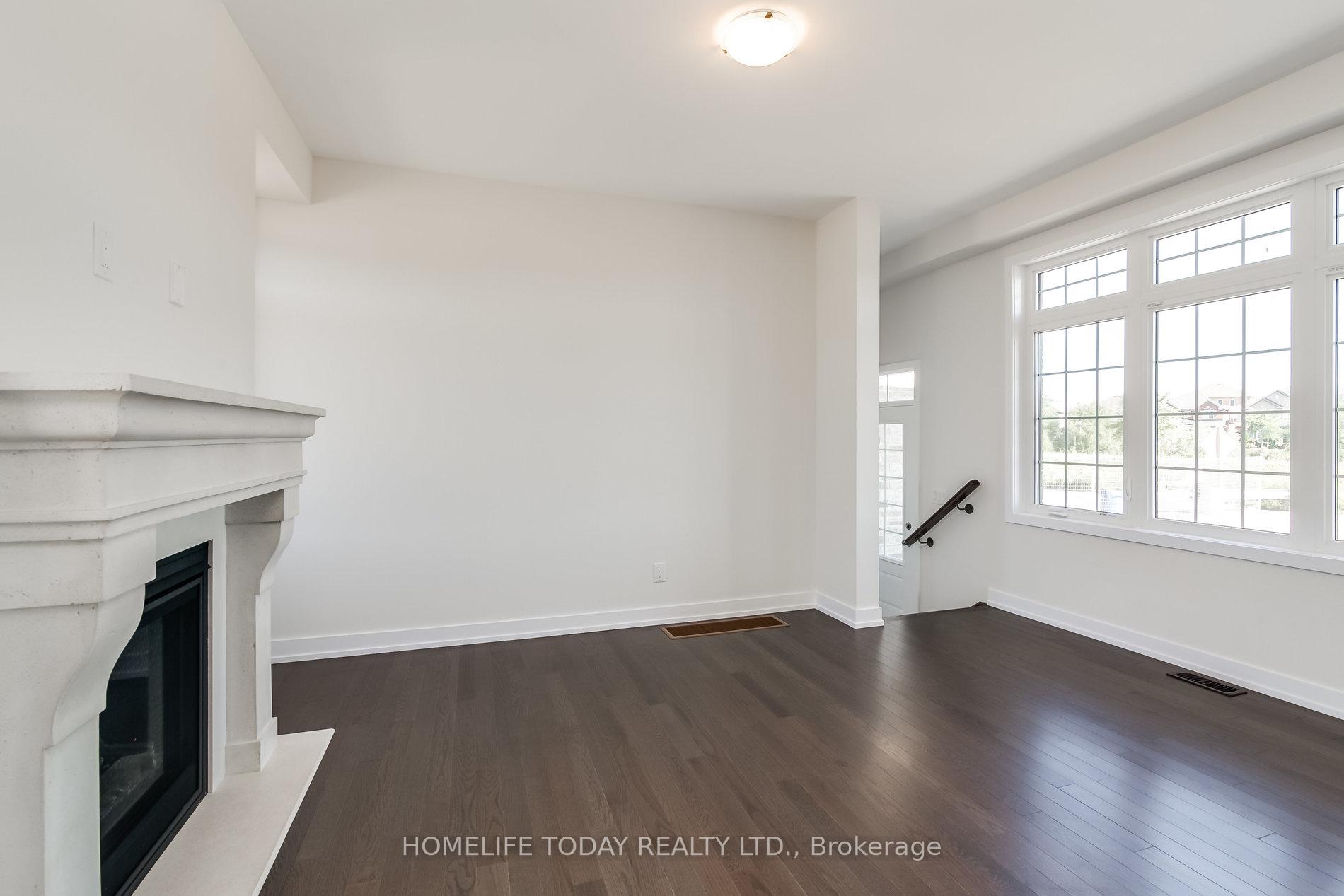 Photo 13 of 50 Rustle Woods Avenue, Markham, Cornell — HOMEH