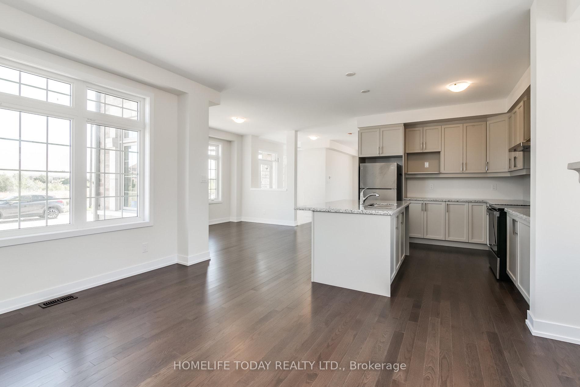 Photo 15 of 50 Rustle Woods Avenue, Markham, Cornell — HOMEH
