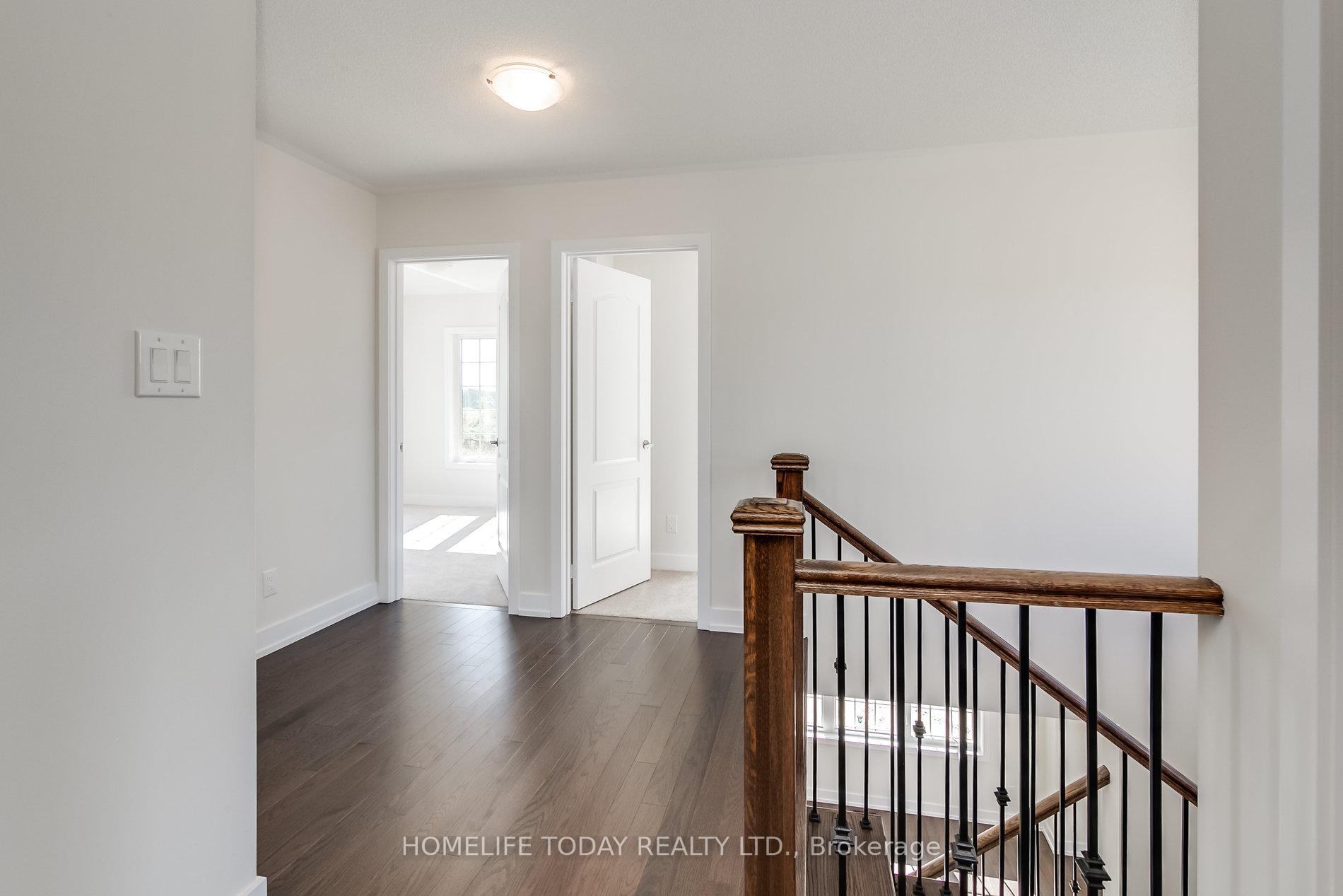 Photo 22 of 50 Rustle Woods Avenue, Markham, Cornell — HOMEH