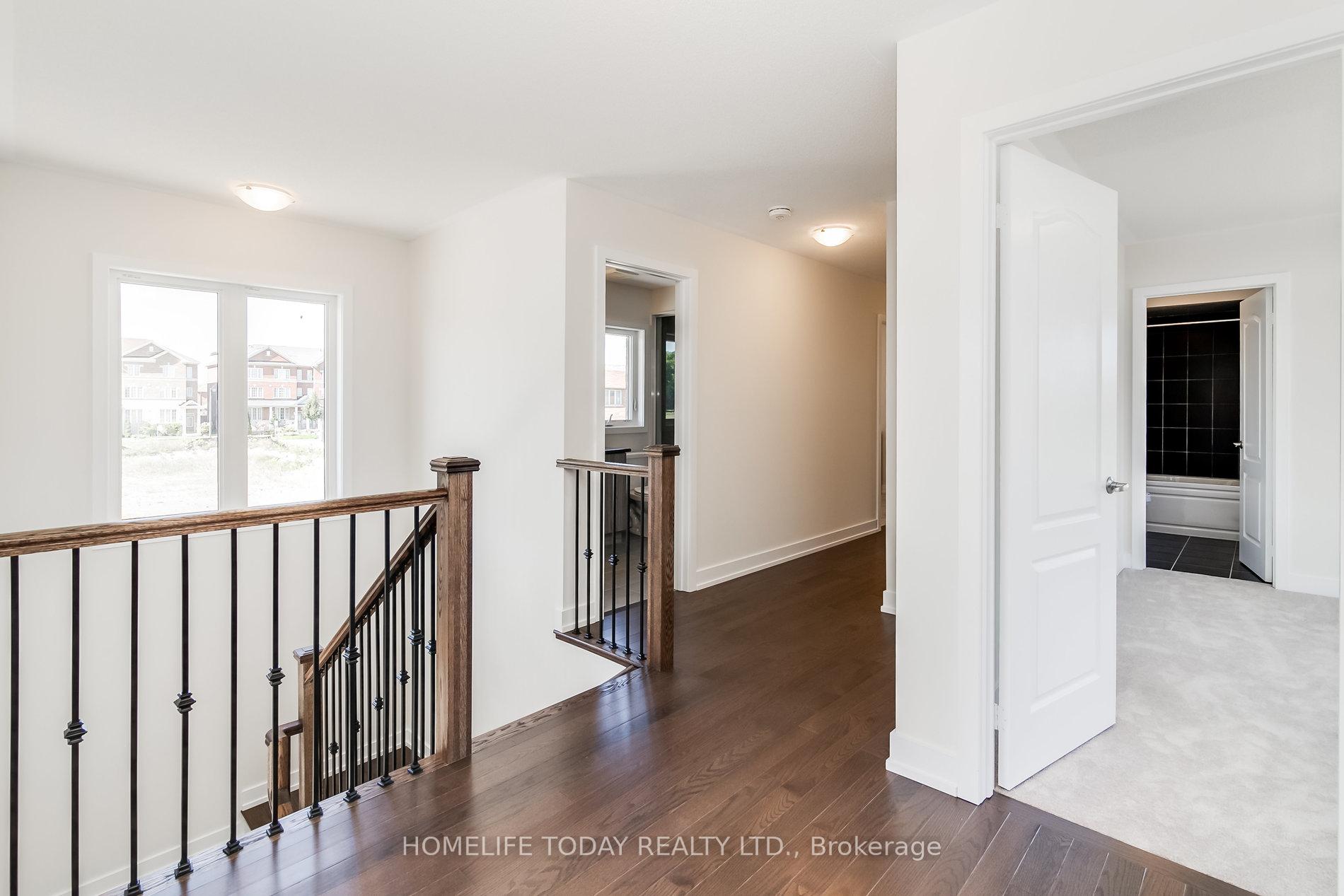 Photo 23 of 50 Rustle Woods Avenue, Markham, Cornell — HOMEH