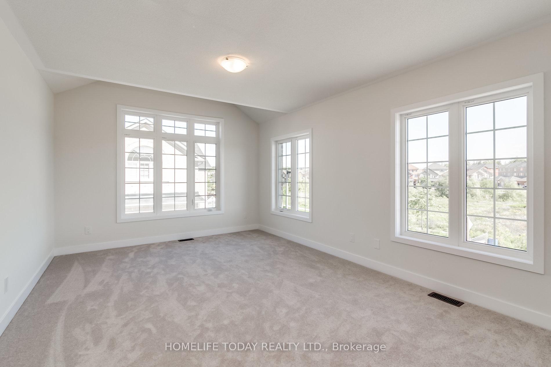 Photo 24 of 50 Rustle Woods Avenue, Markham, Cornell — HOMEH