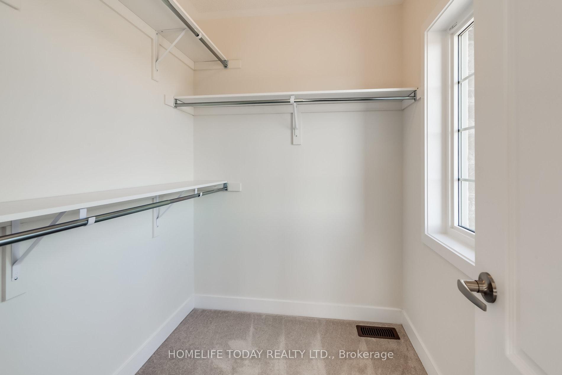 Photo 33 of 50 Rustle Woods Avenue, Markham, Cornell — HOMEH