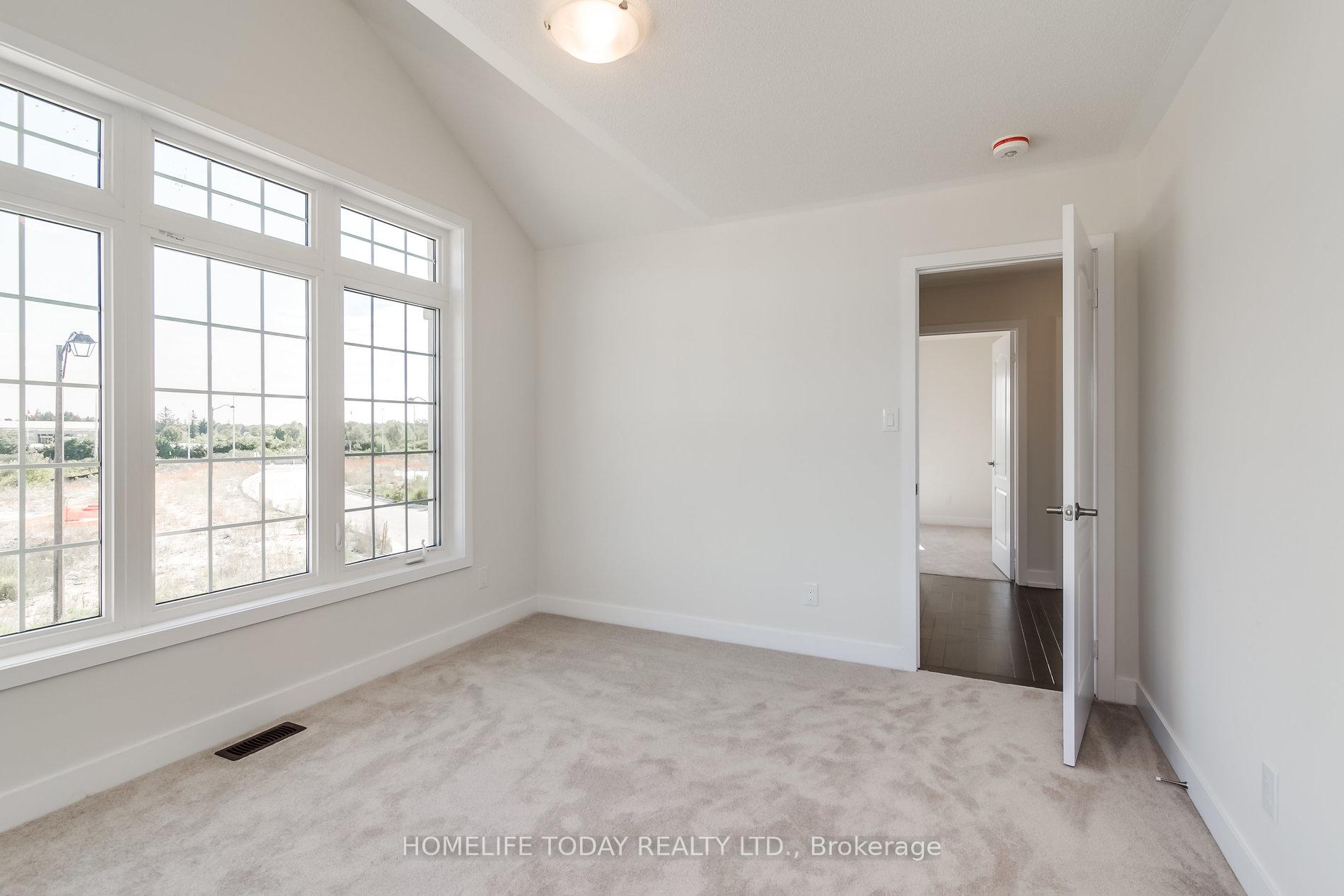 Photo 35 of 50 Rustle Woods Avenue, Markham, Cornell — HOMEH