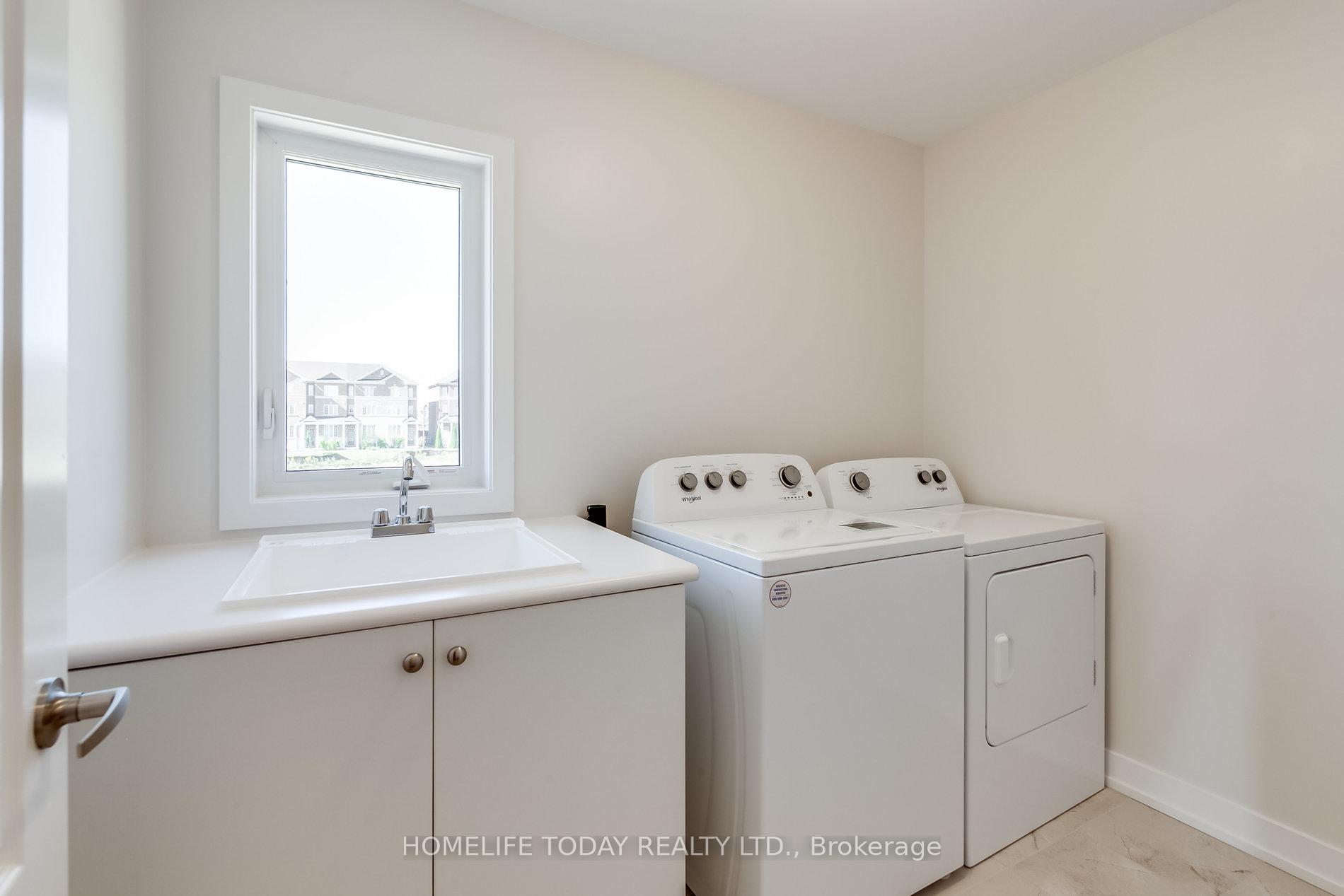 Photo 37 of 50 Rustle Woods Avenue, Markham, Cornell — HOMEH