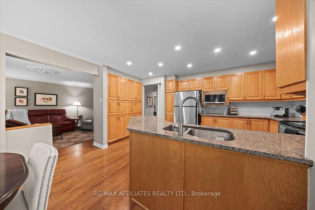 Photo 13 of 1713 Autumn Ridge Drive, Ottawa, Chapel Hill — HOMEH