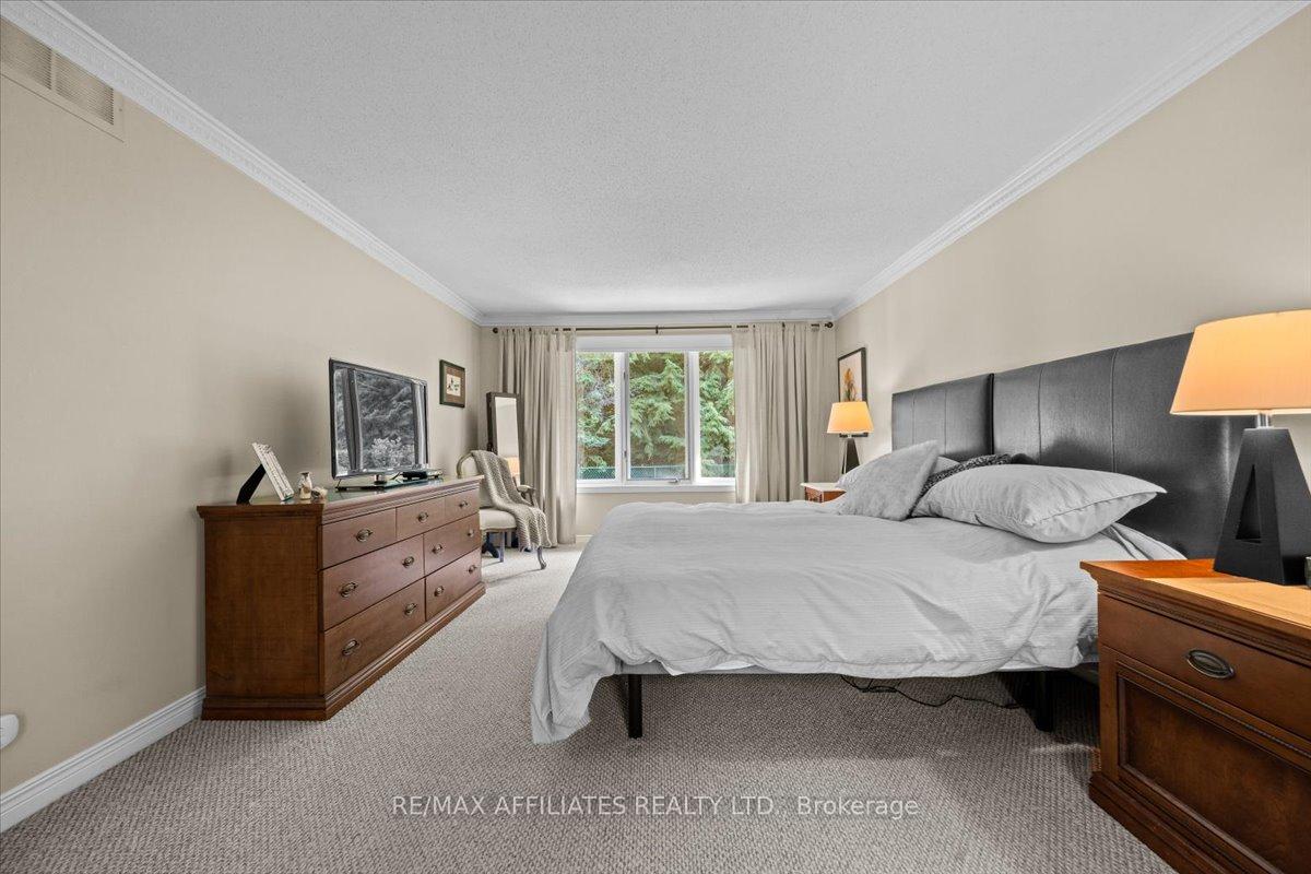 Photo 21 of 1713 Autumn Ridge Drive, Ottawa, Chapel Hill — HOMEH