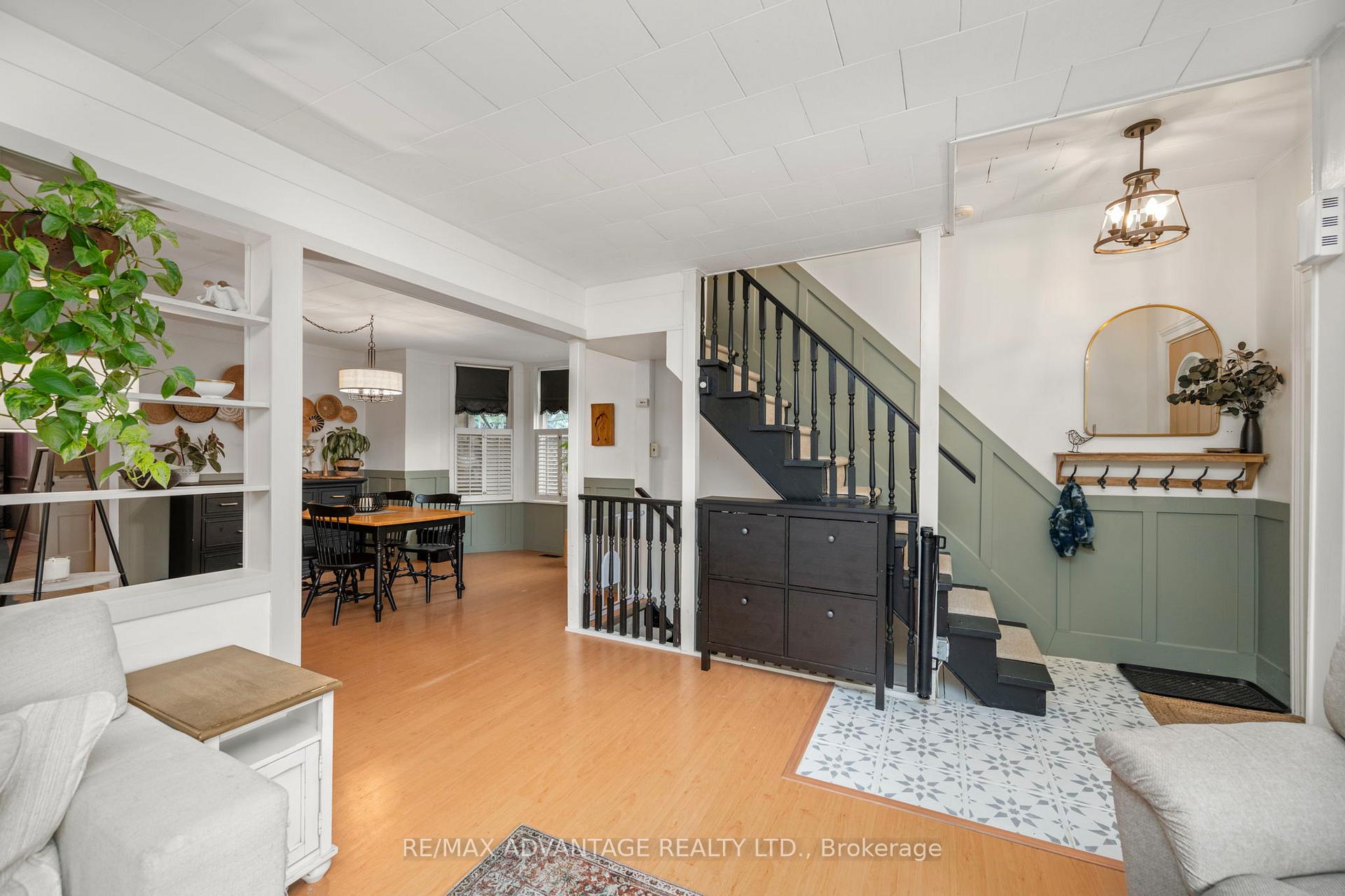 Photo 9 of 192 High Street, North Middlesex, Alisa Craig — HOMEH